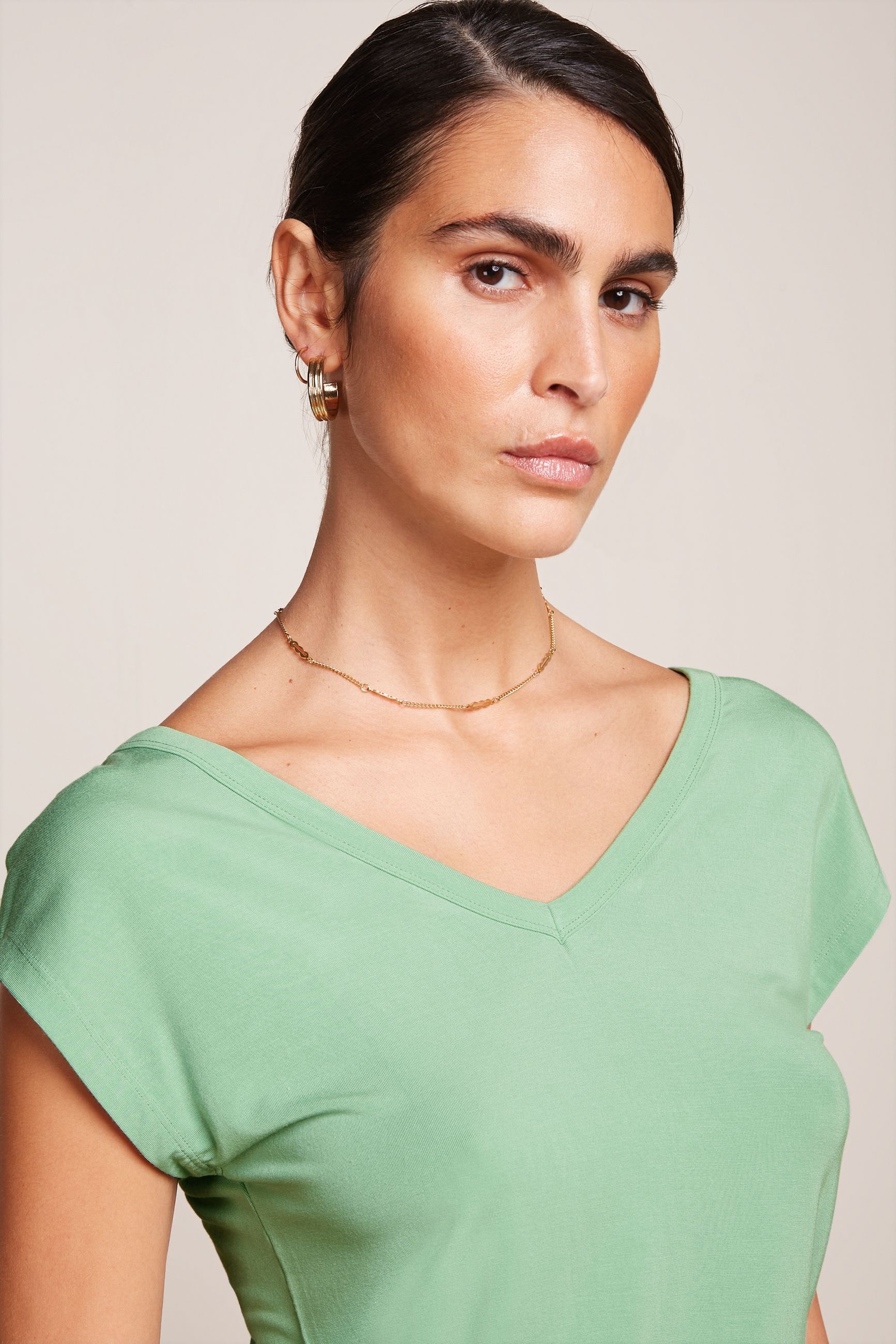 Double V Top Caprice