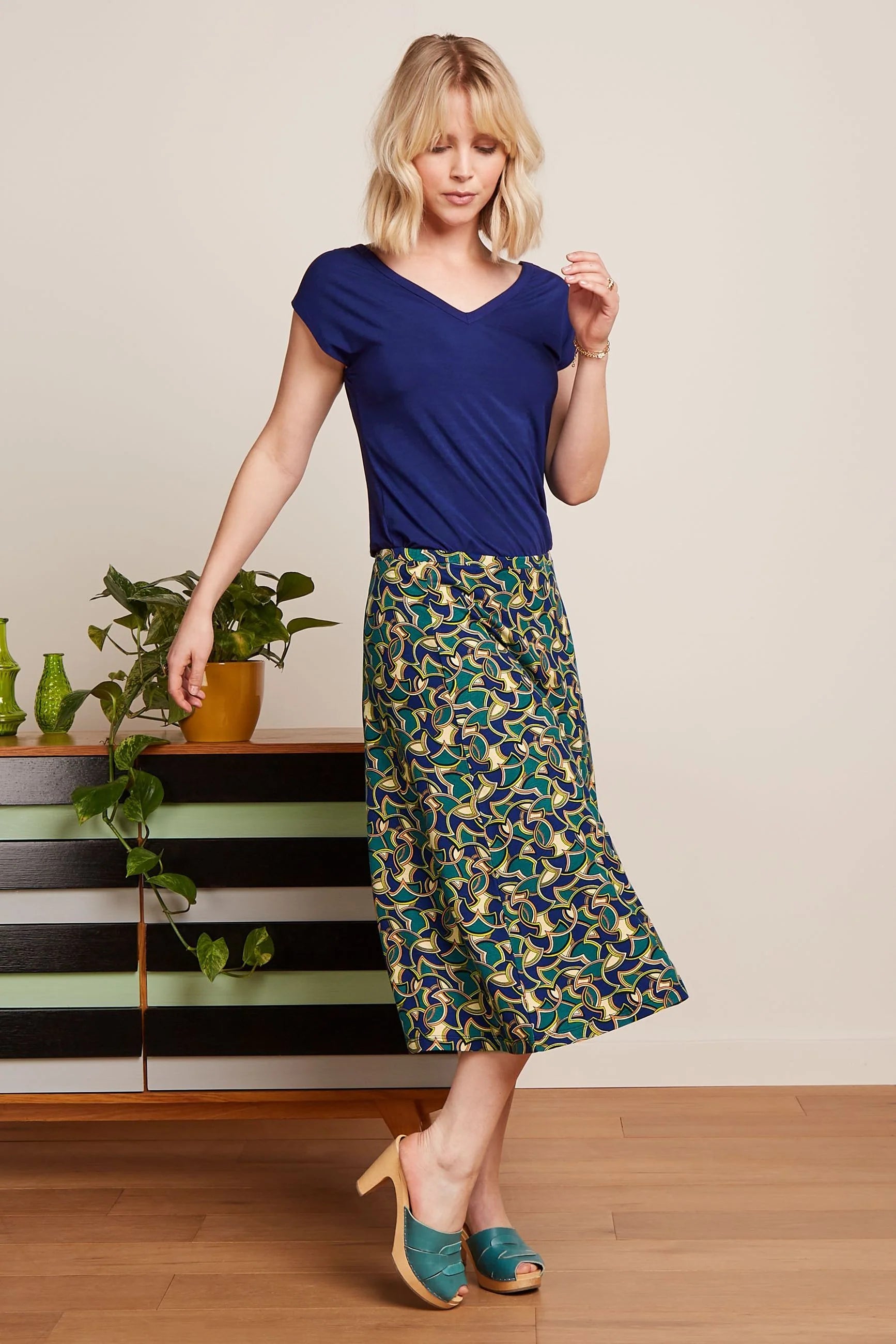 Double V Top Caprice