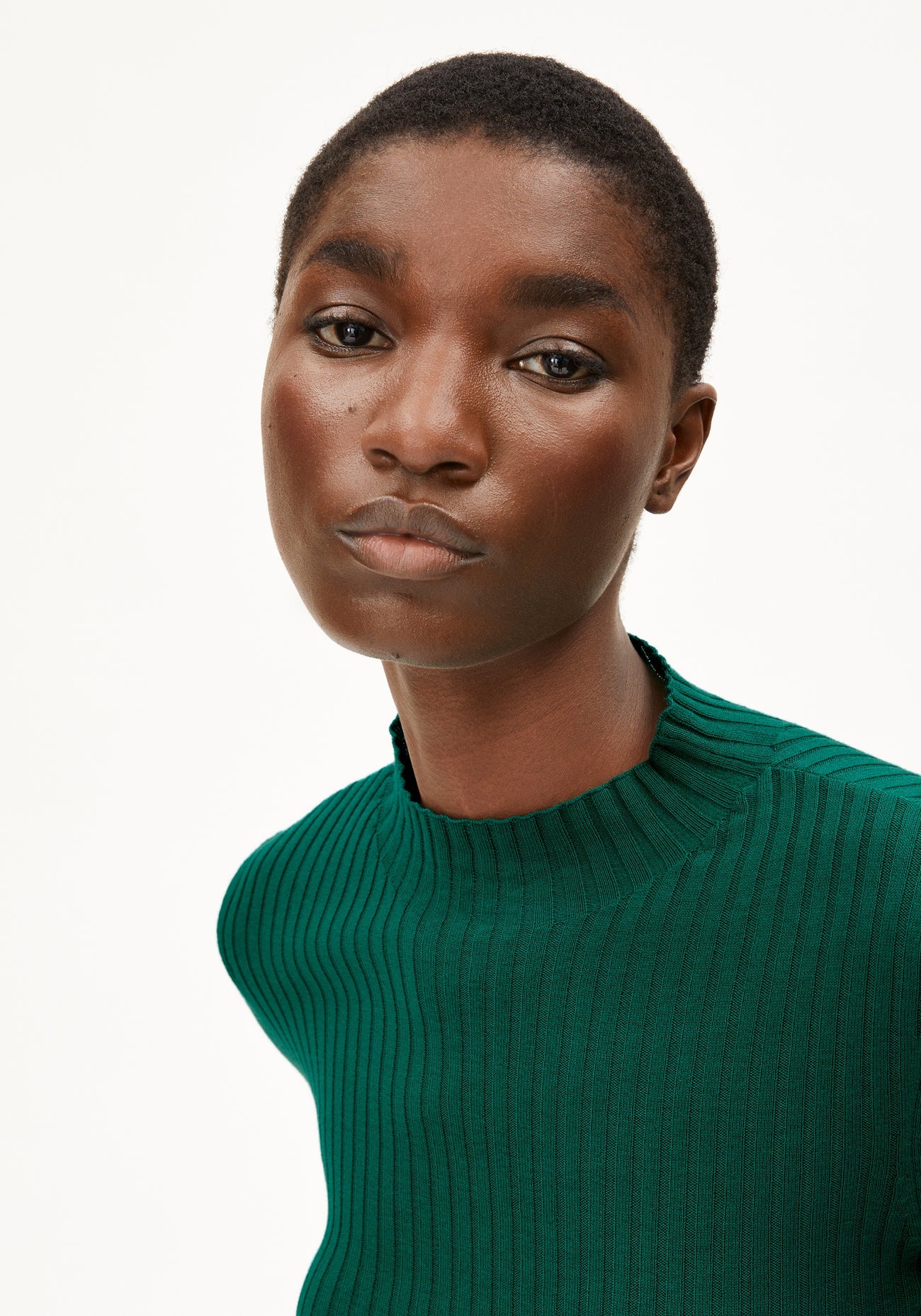 ALAANIA KNIT SWEATER Strick Pullover Solid smerald green