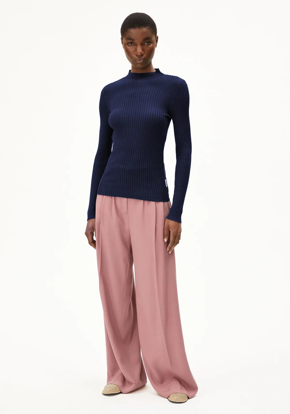 ALAANIA KNIT SWEATER