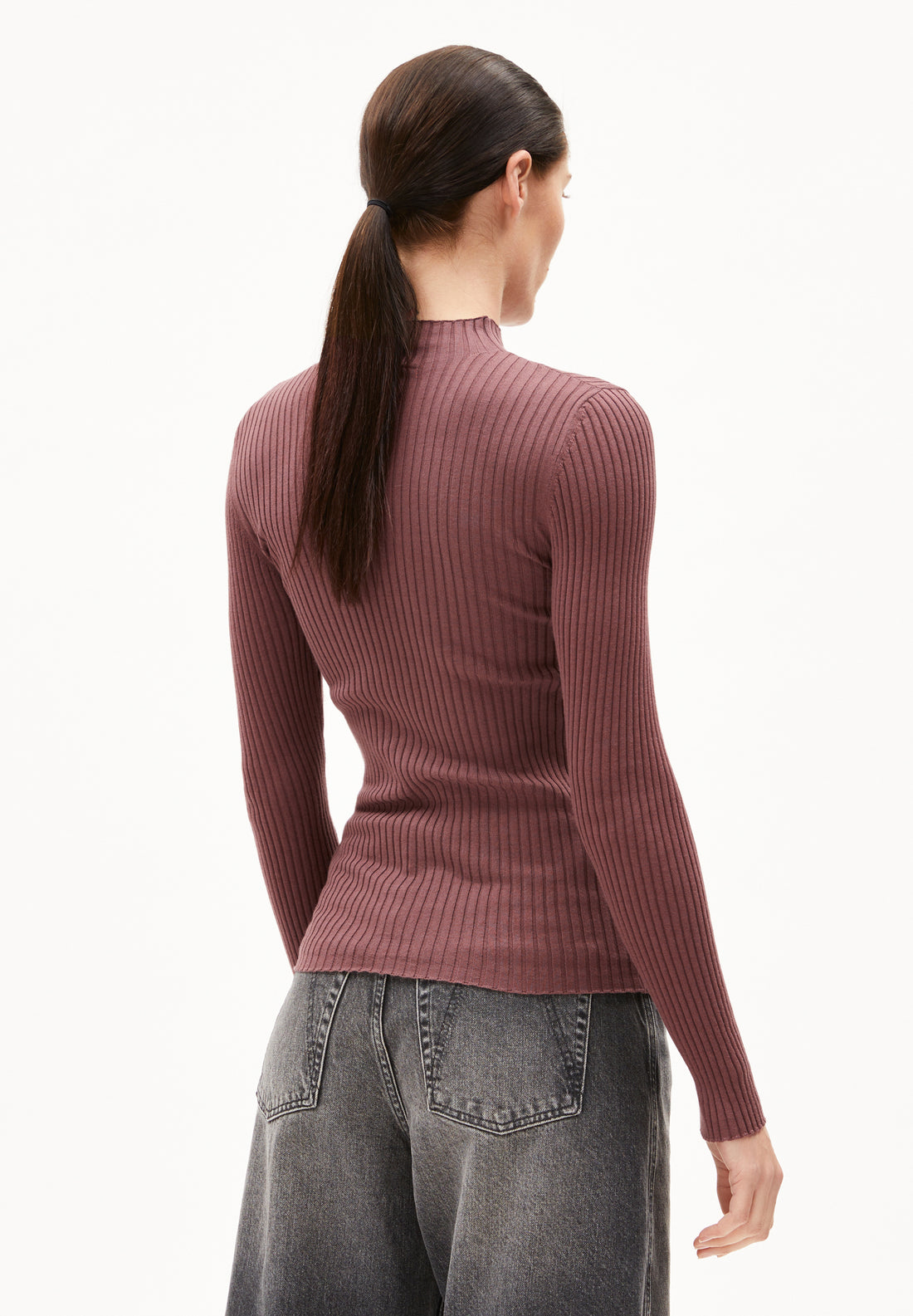 ALAANIA KNIT SWEATER