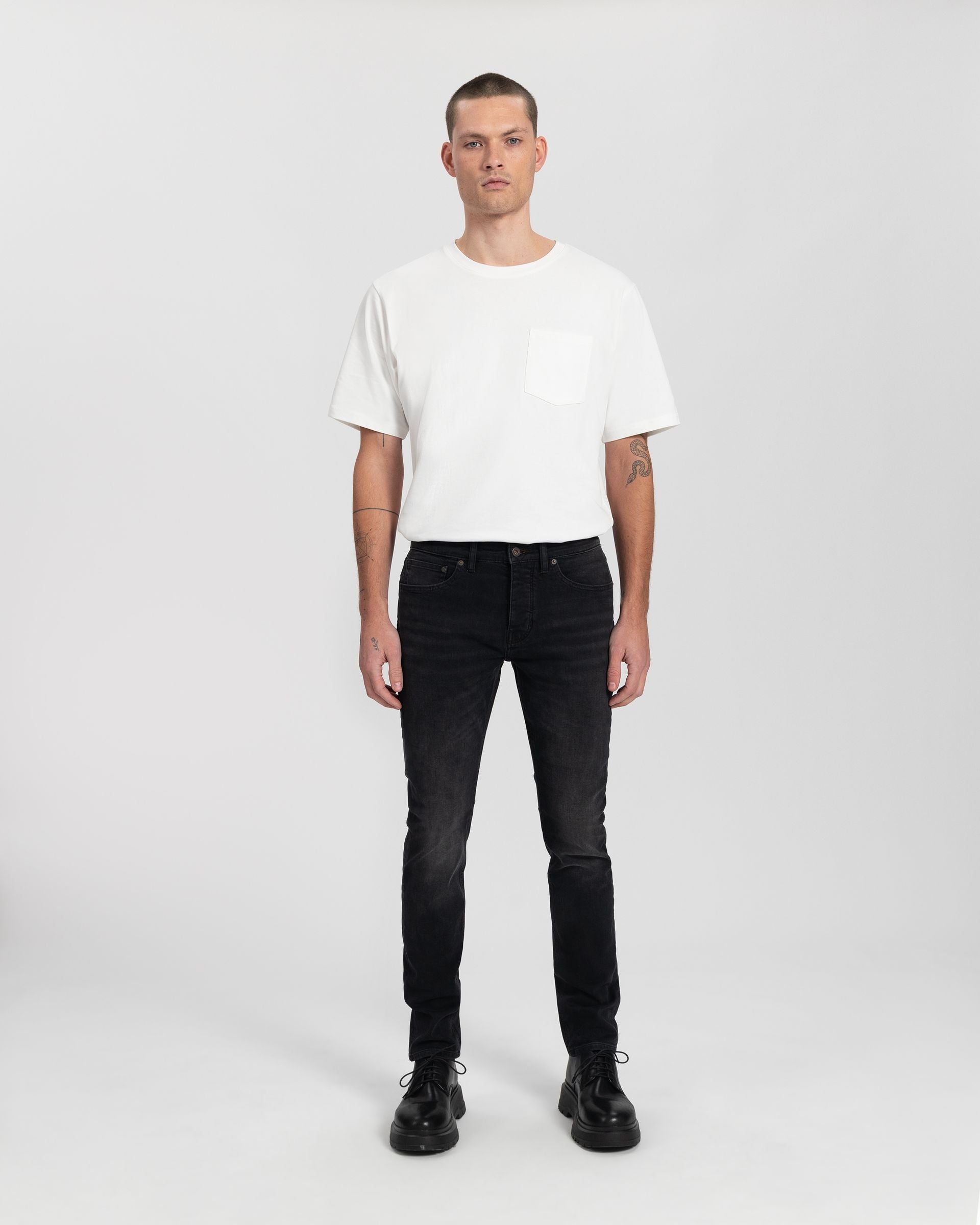 Jamie Slim – Worn in Black