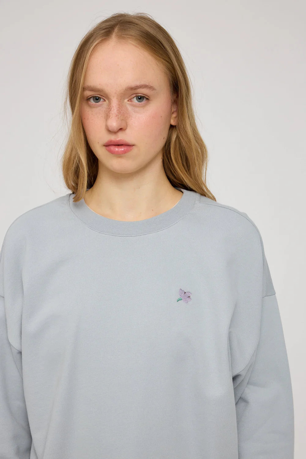 SWEATSHIRT BACK PRINT SWEATSHIRT