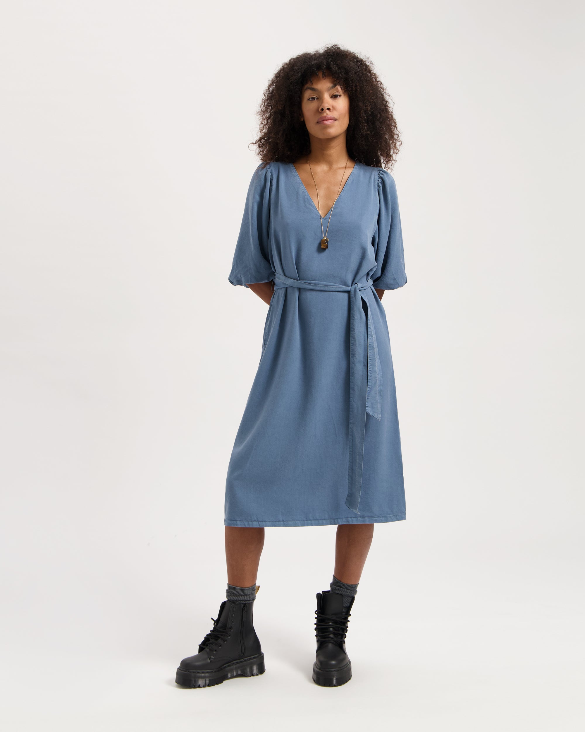 May Kleid Coronet