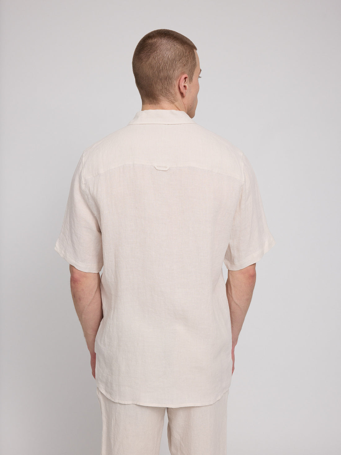 Shortsleeve Linen Shirt – Leichtes Leinenhemd für Sommer