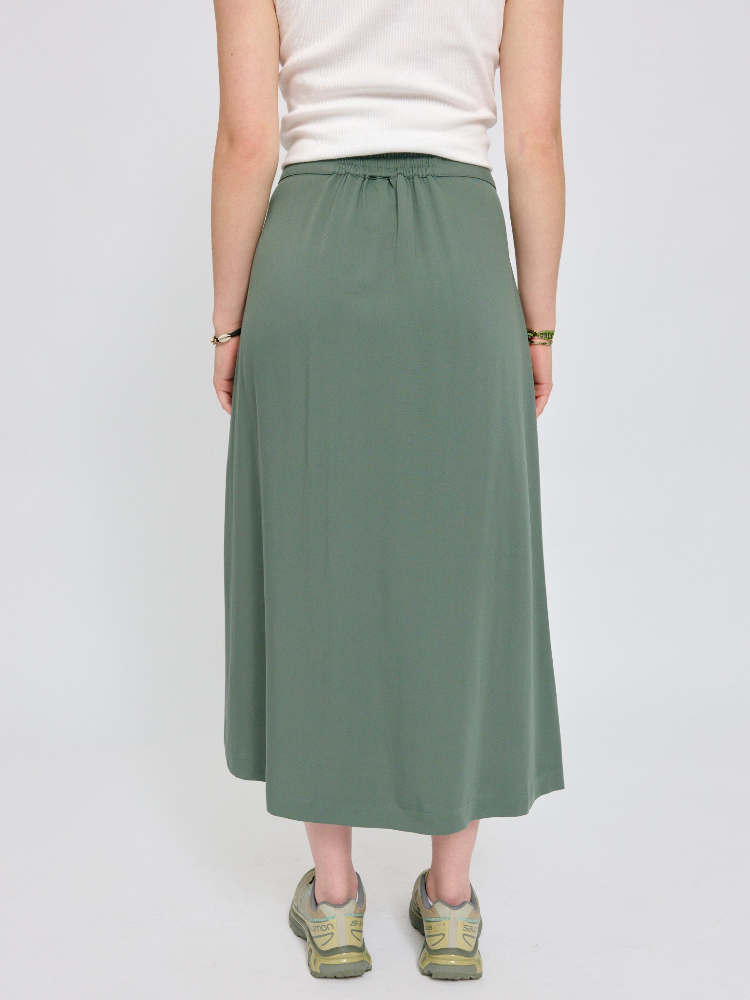 Midi-Rock aus LENZING™ ECOVERO™ Viskose