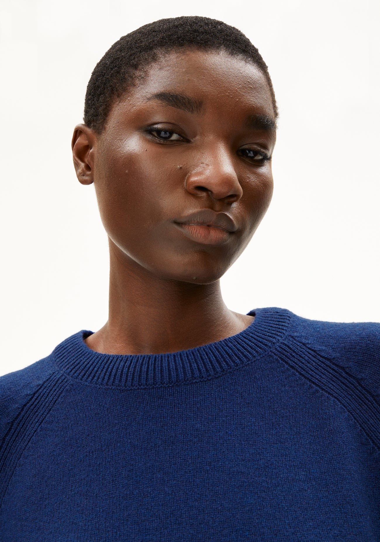 DILIRIAA REGLANA Pullover aus recycltem Bio-Woll Mix
