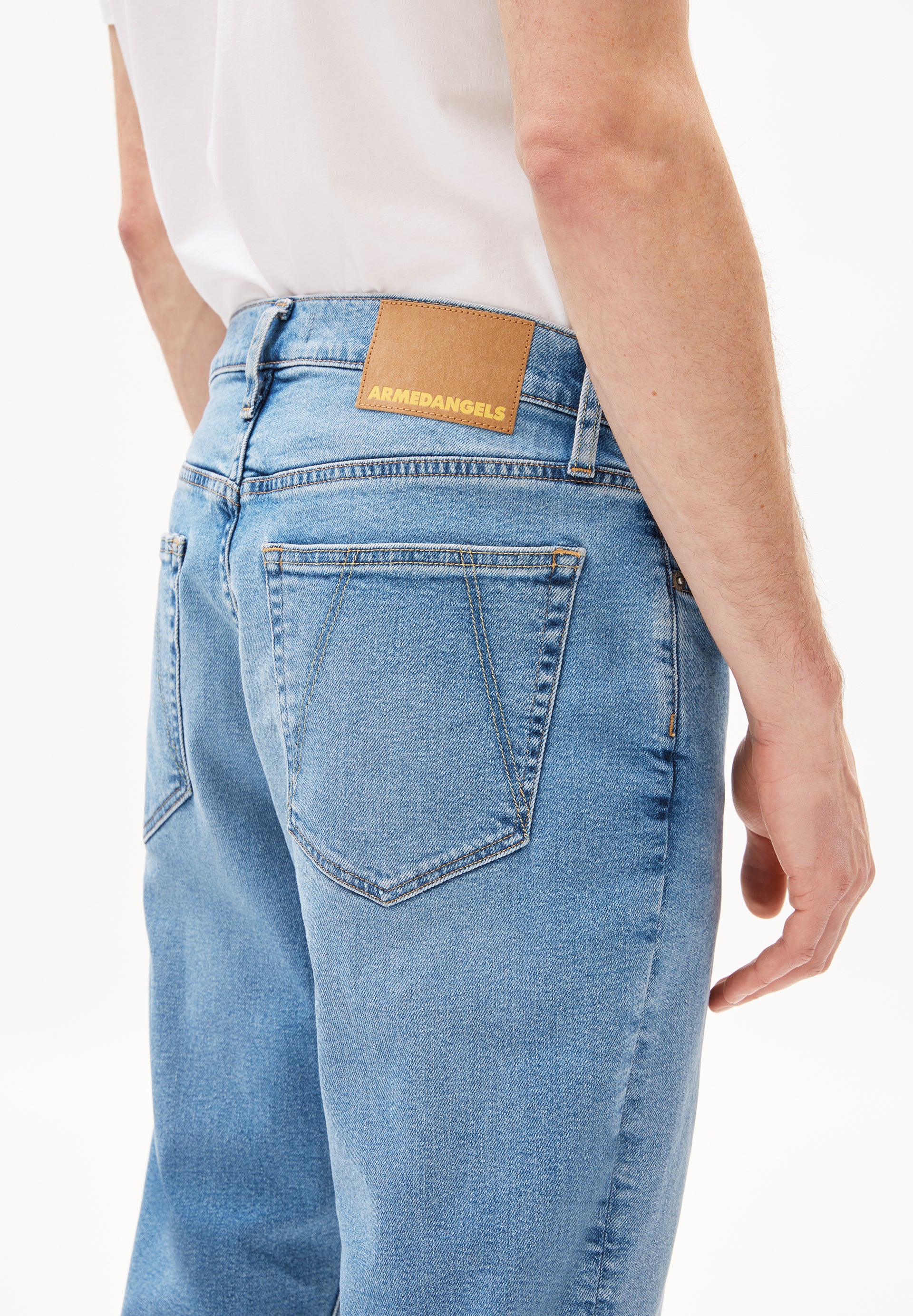 AARJO TARPA TAPERED JEANS recycelter Baumwoll-Mix Comfort Stretch