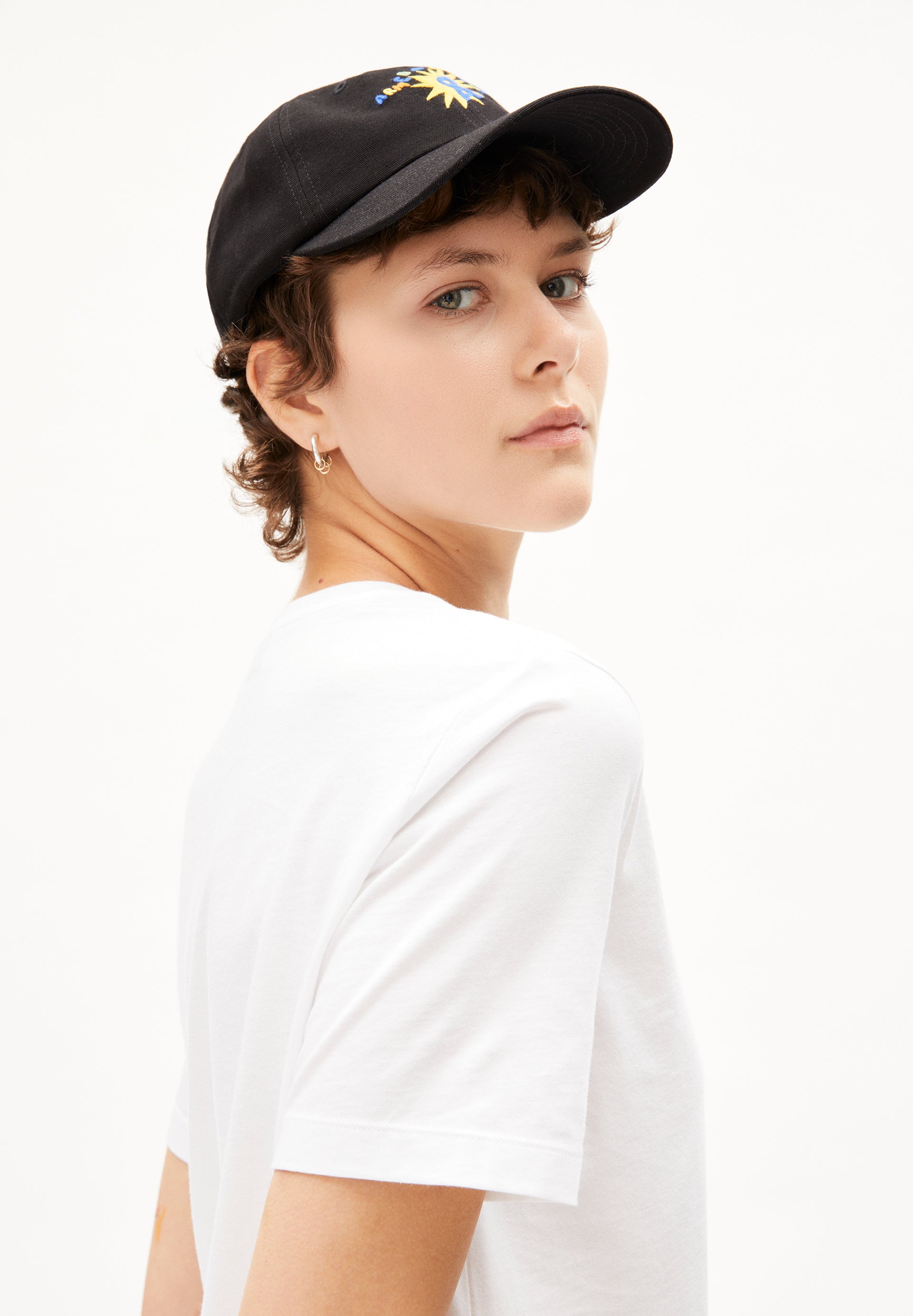 LUALAA T-SHIRT aus Bio-Baumwolle – Regular Fit