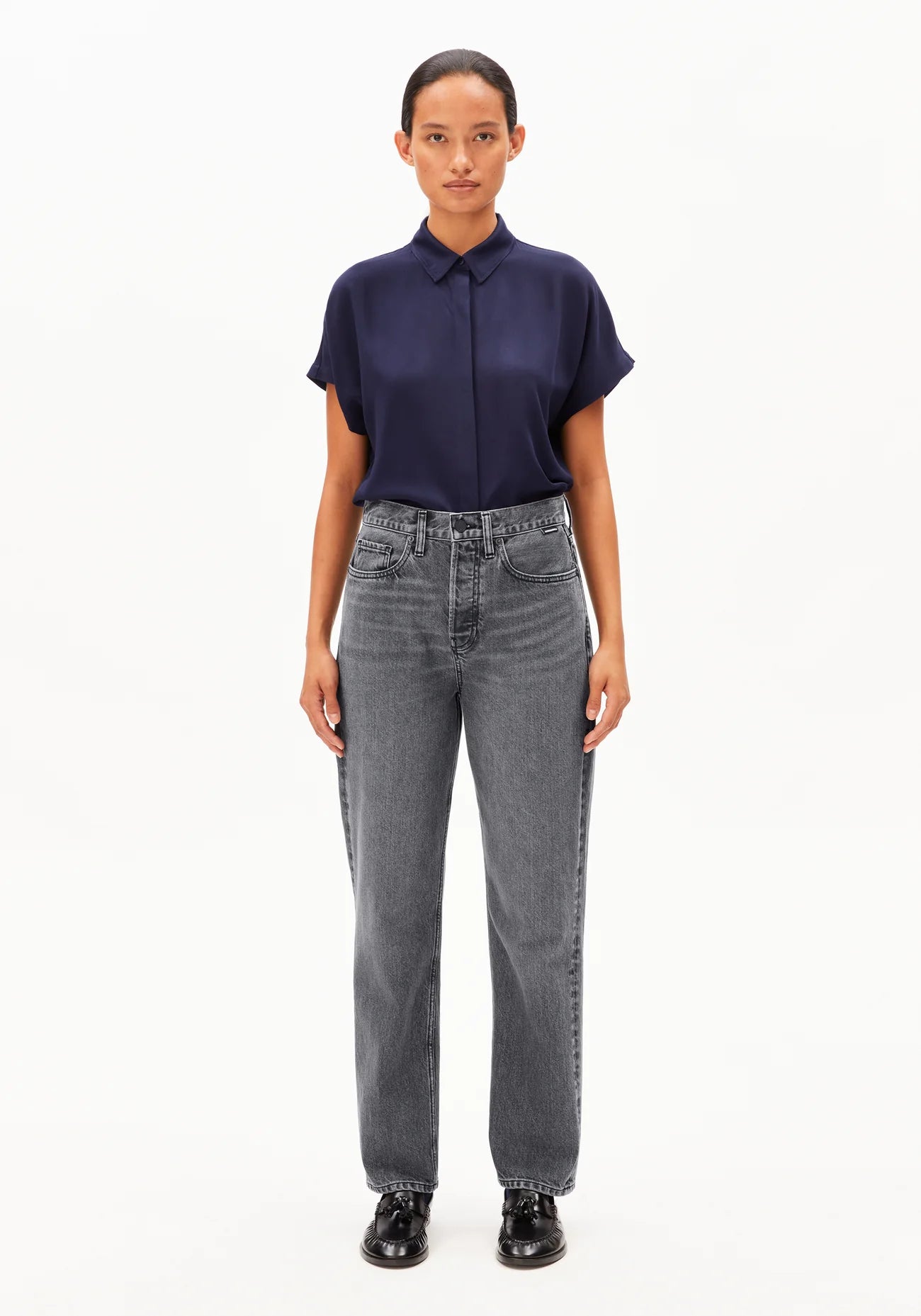 AAIKALA STRAIGHT JEAN