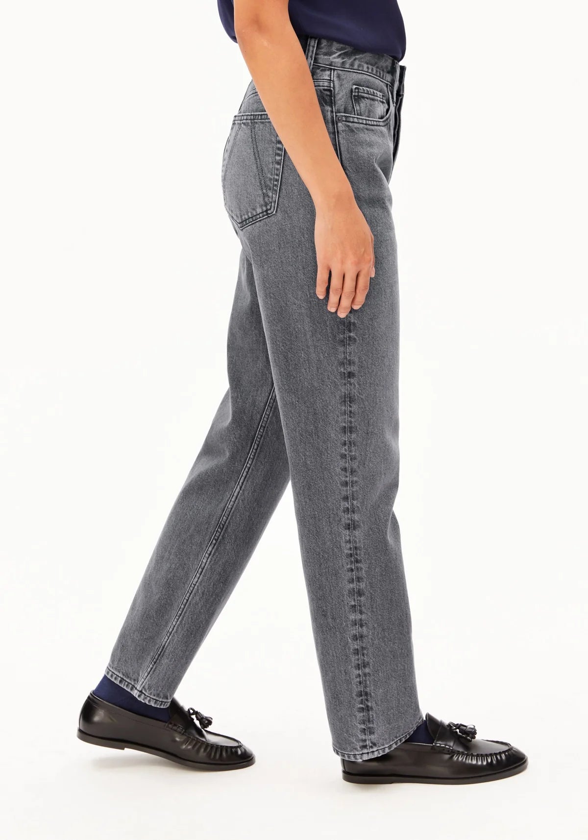 Aaikala High Straight Jeans – soft ash