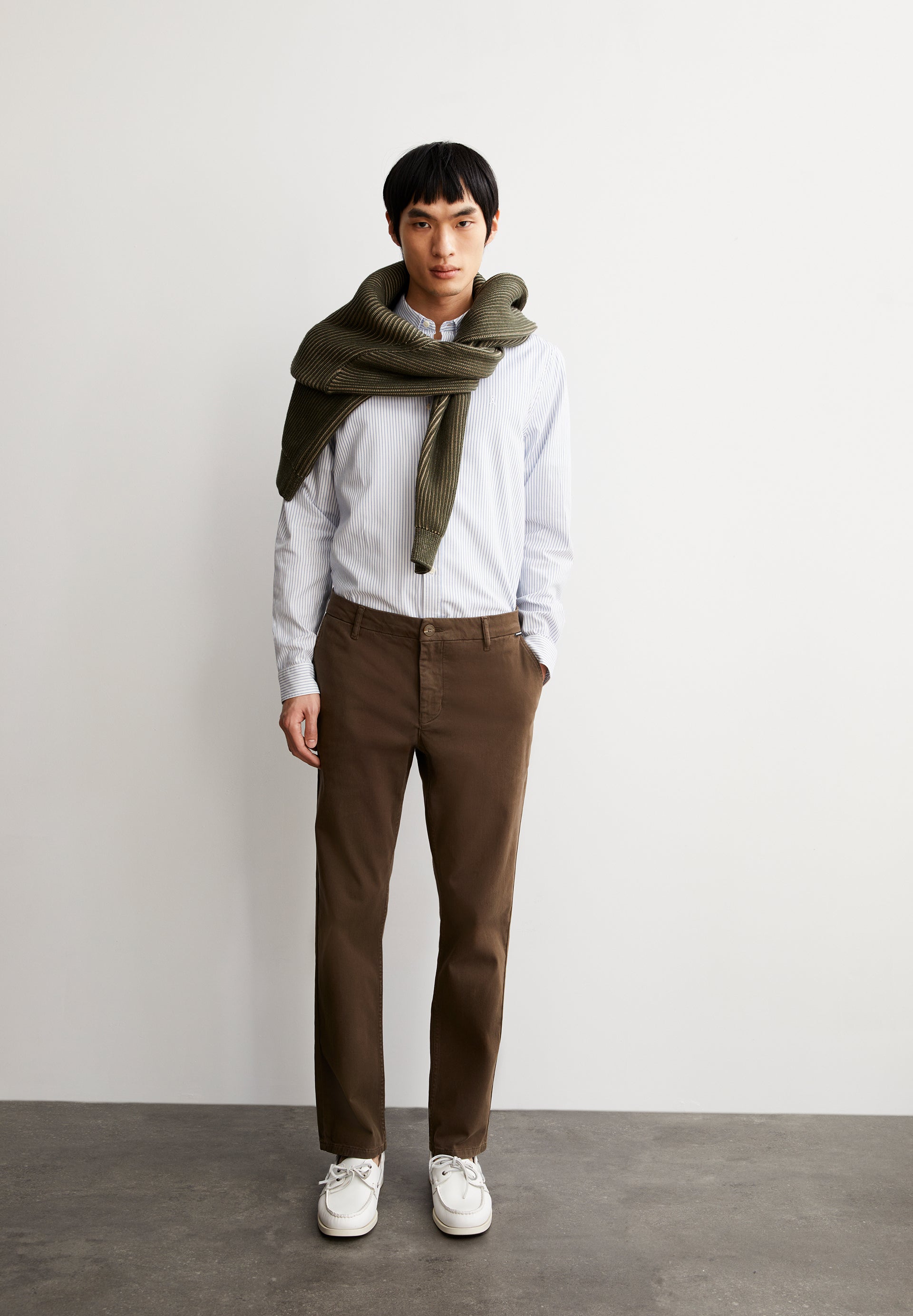 AASTER CHINO PANT Chino Hose aus Bio-Baumwoll Mix