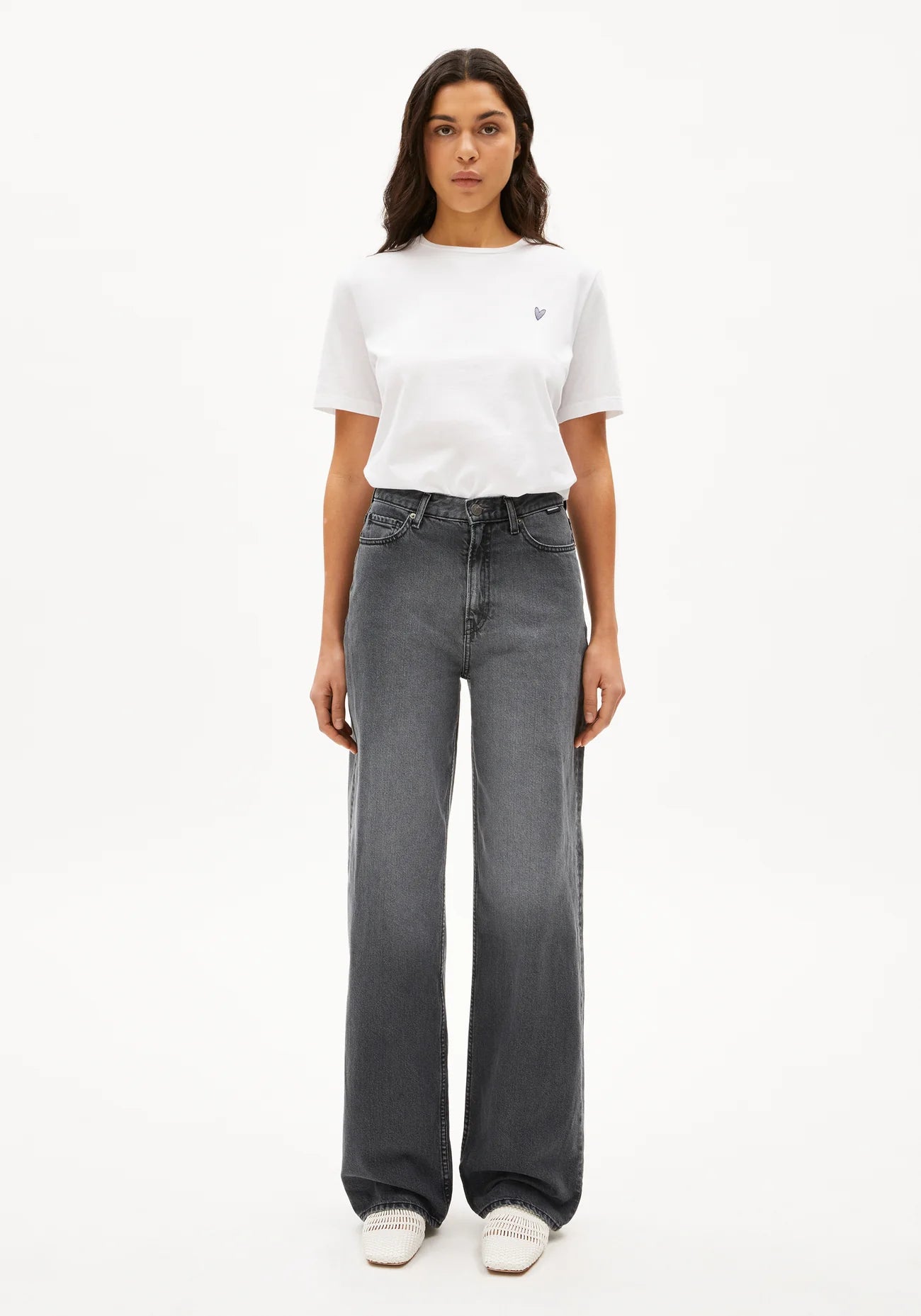 ENIJAA WIDE JEANS aus recycelter Baumwolle
