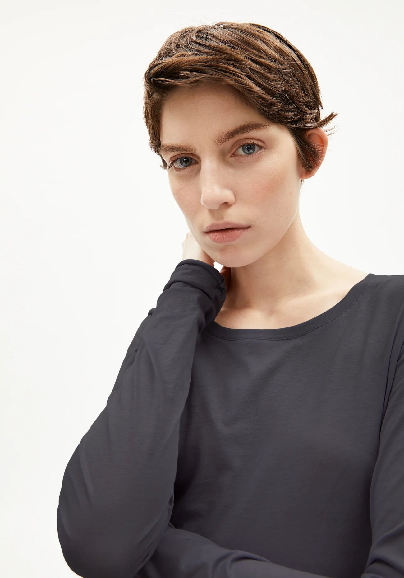 EINIAARA SOFT LONGSLEEVE aus Bio-Baumwolle