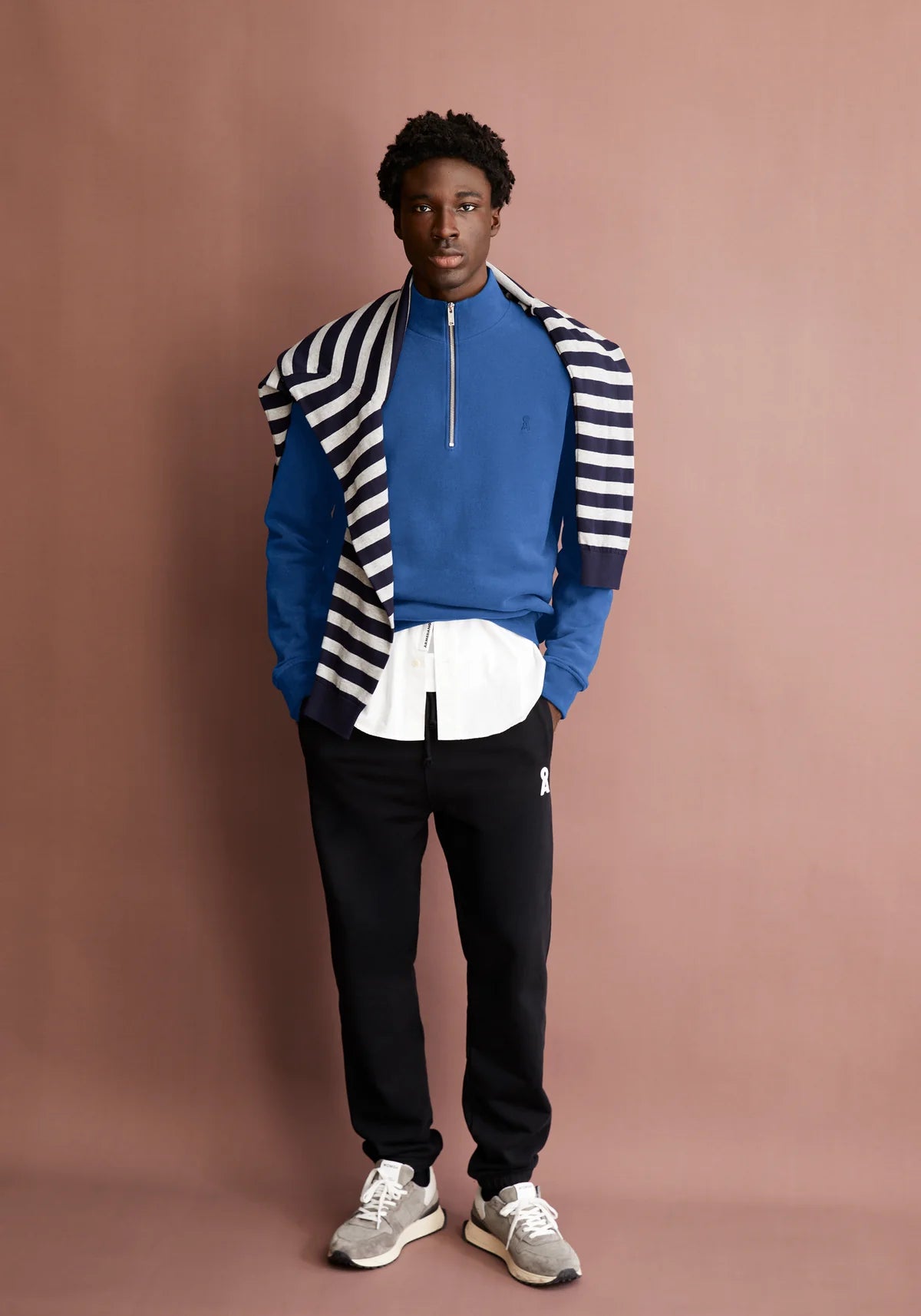 WAARLO FLEECE SWEATSHIRT