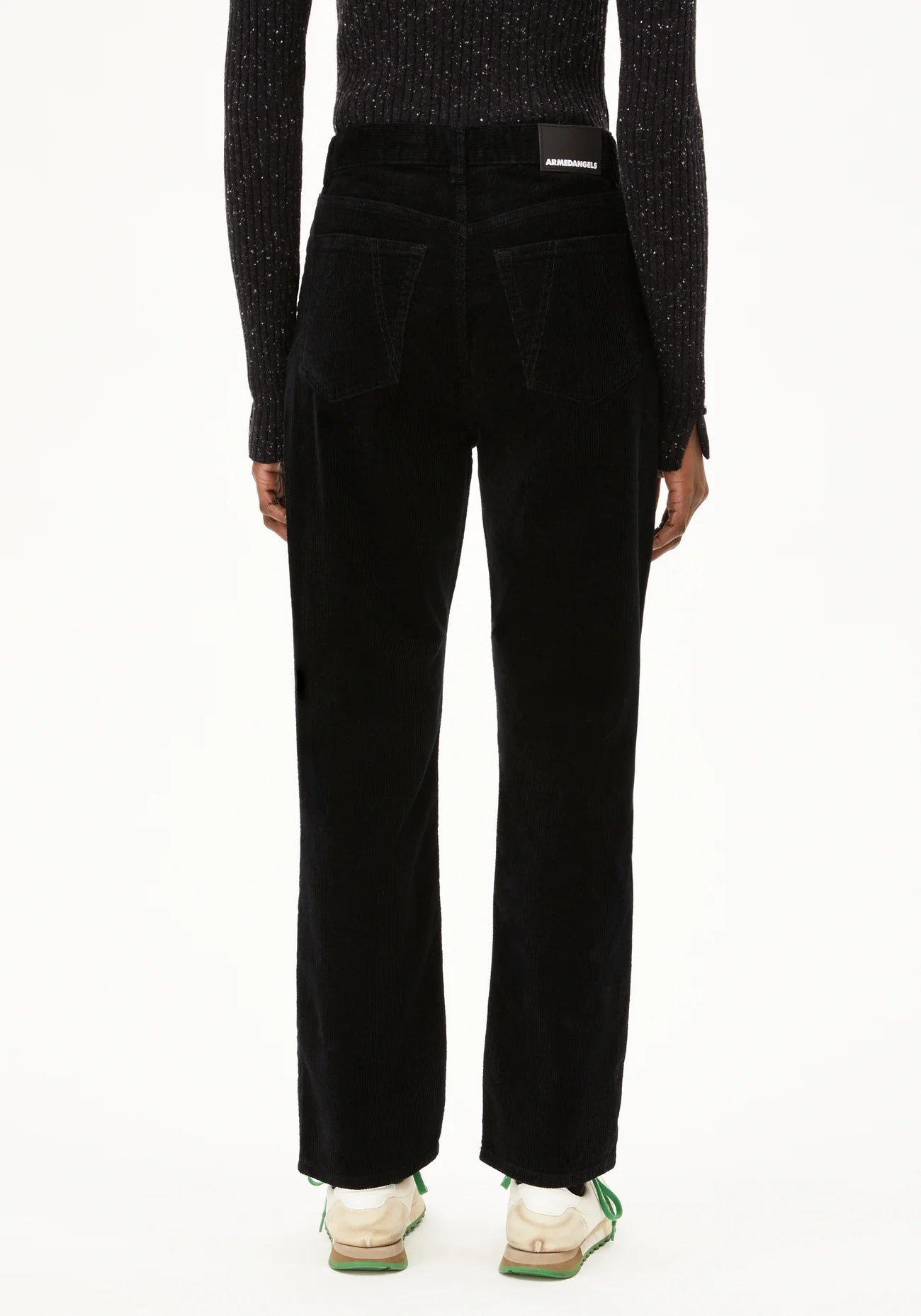 AAIKALA CORDUROY Cordhose aus Bio-Baumwoll Mix