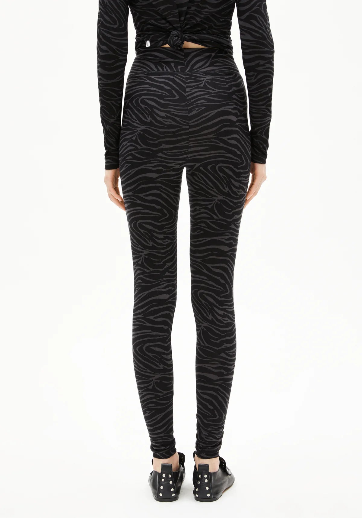 FARIBAA ZEBRARAA Leggings aus Bio-Baumwoll Mix