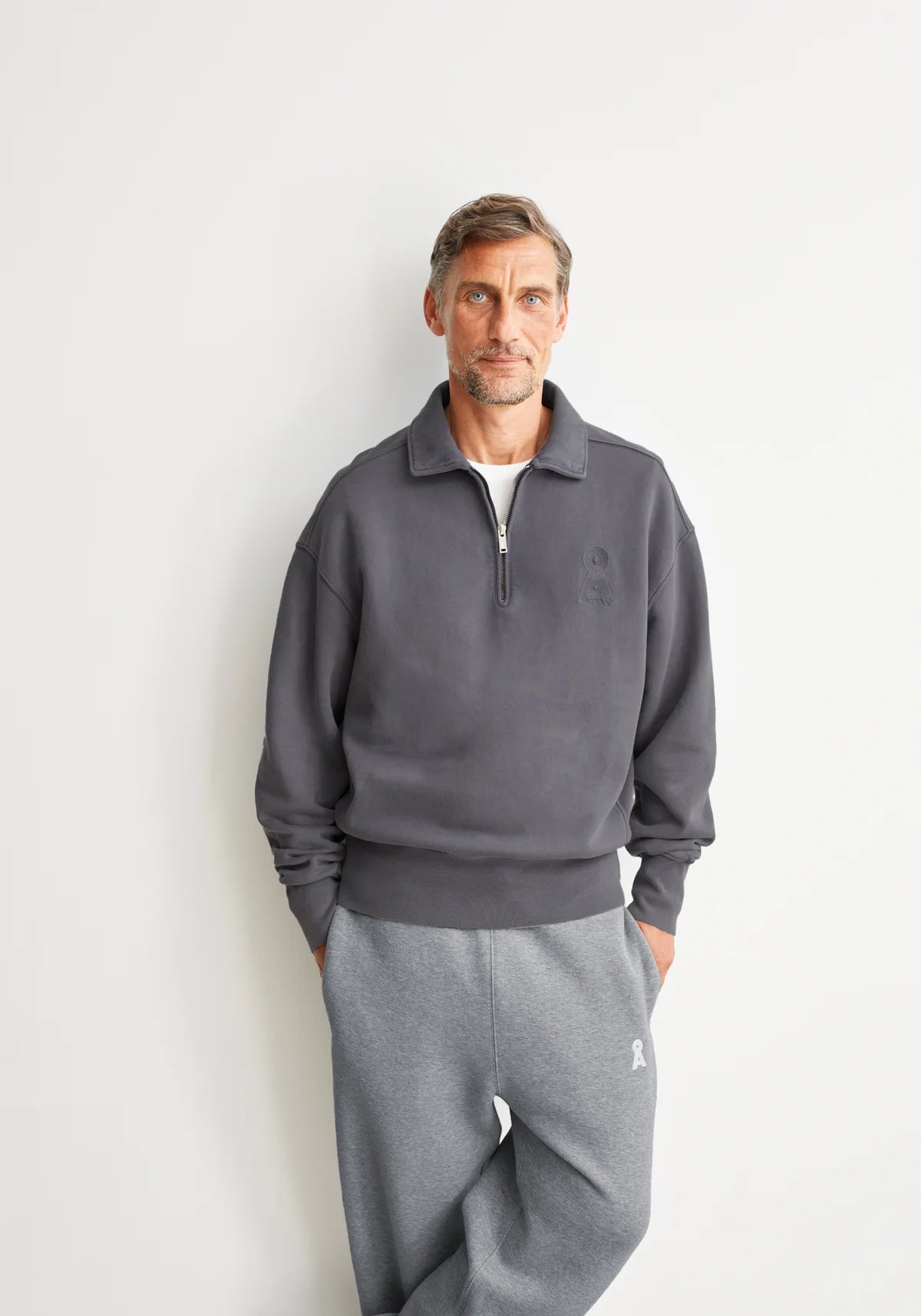 ICONIC Å GMT DYE ZIP TROYER Sweatshirts aus Bio-Baumwolle