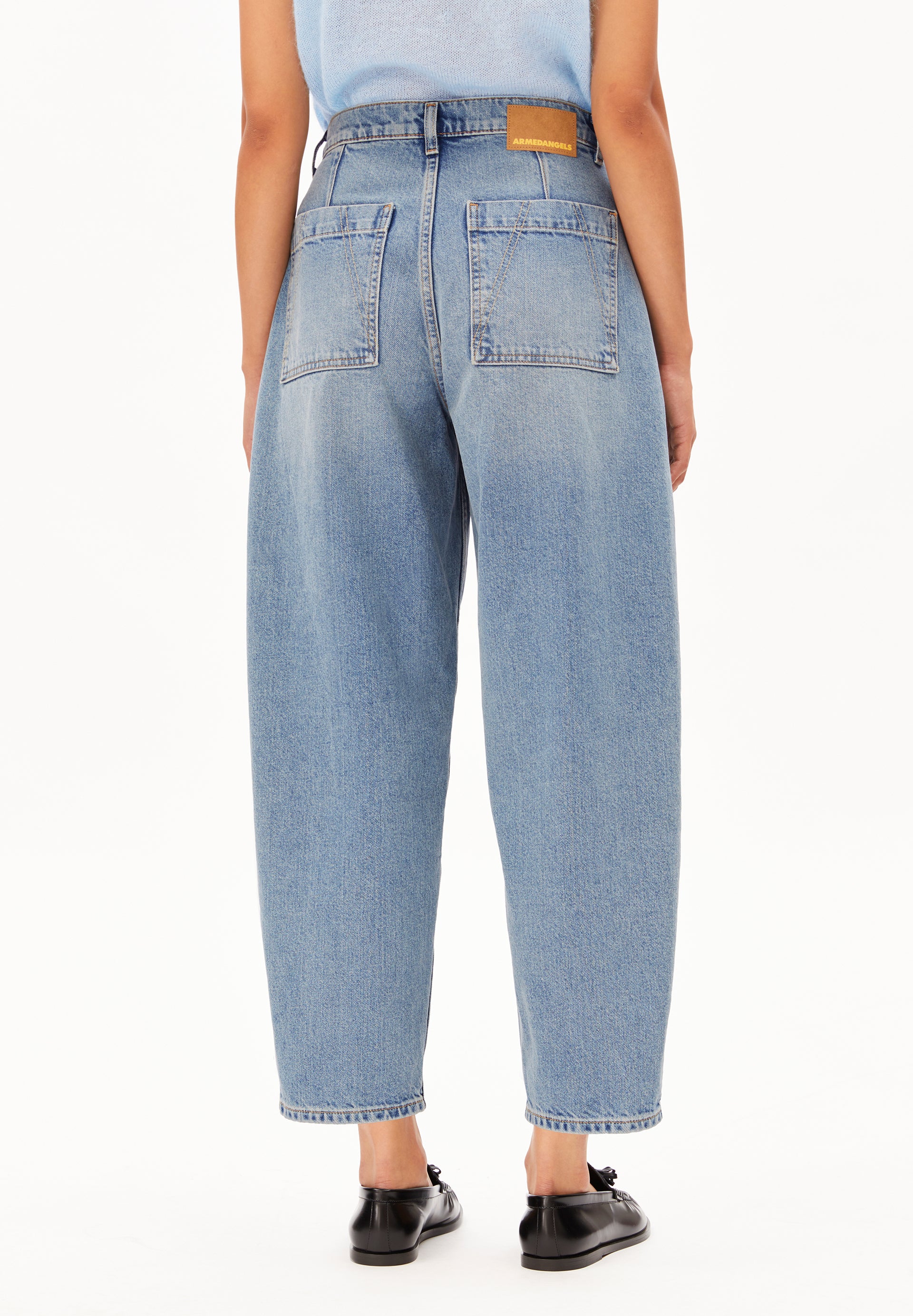 BAARLY CARPENTER BARREL JEANS