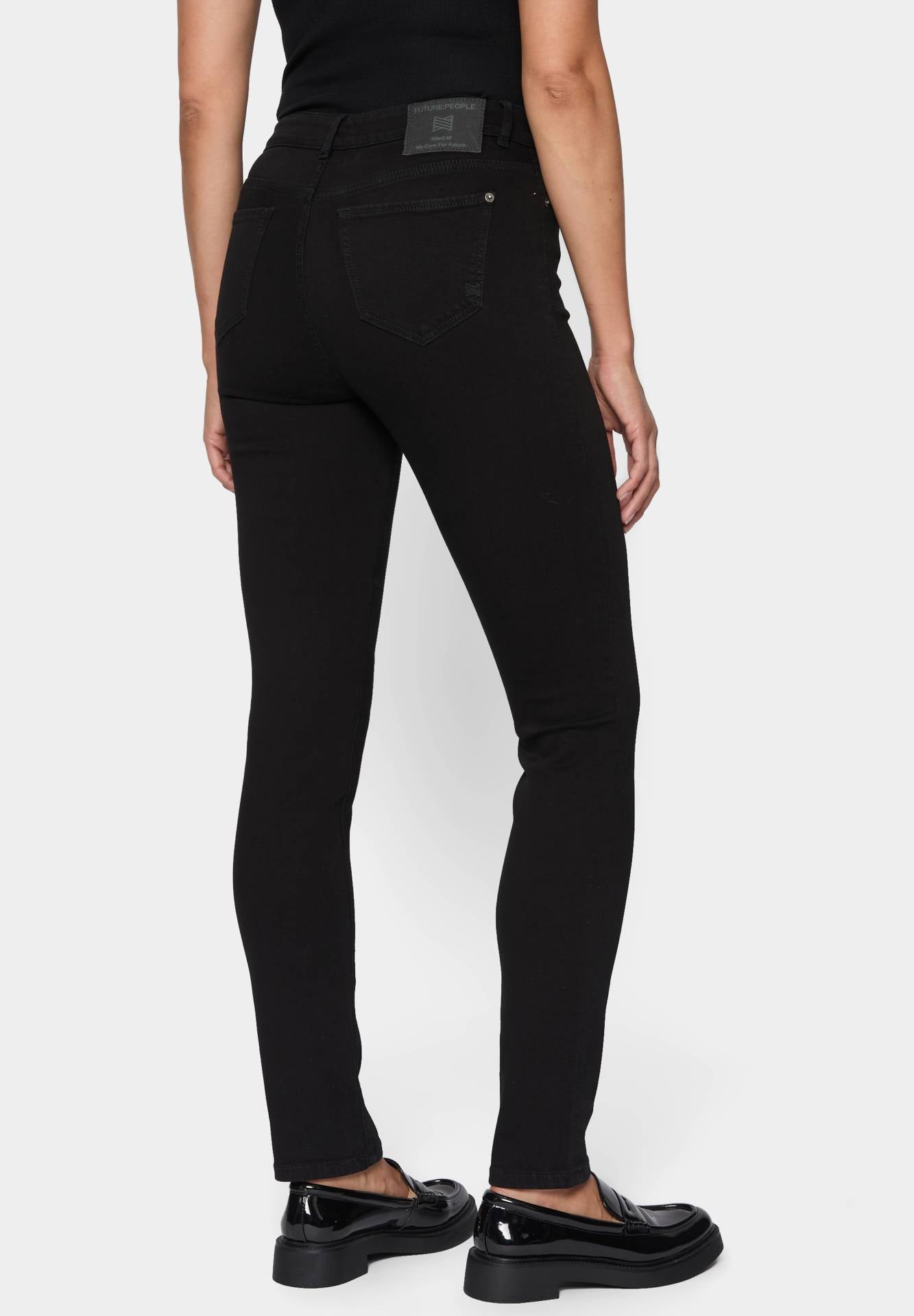 Slim Fit Mid Waist black 09:00