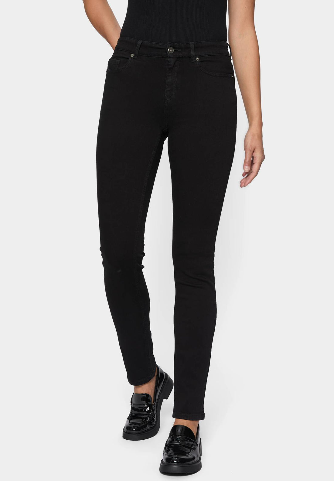 Slim Fit Mid Waist black 09:00