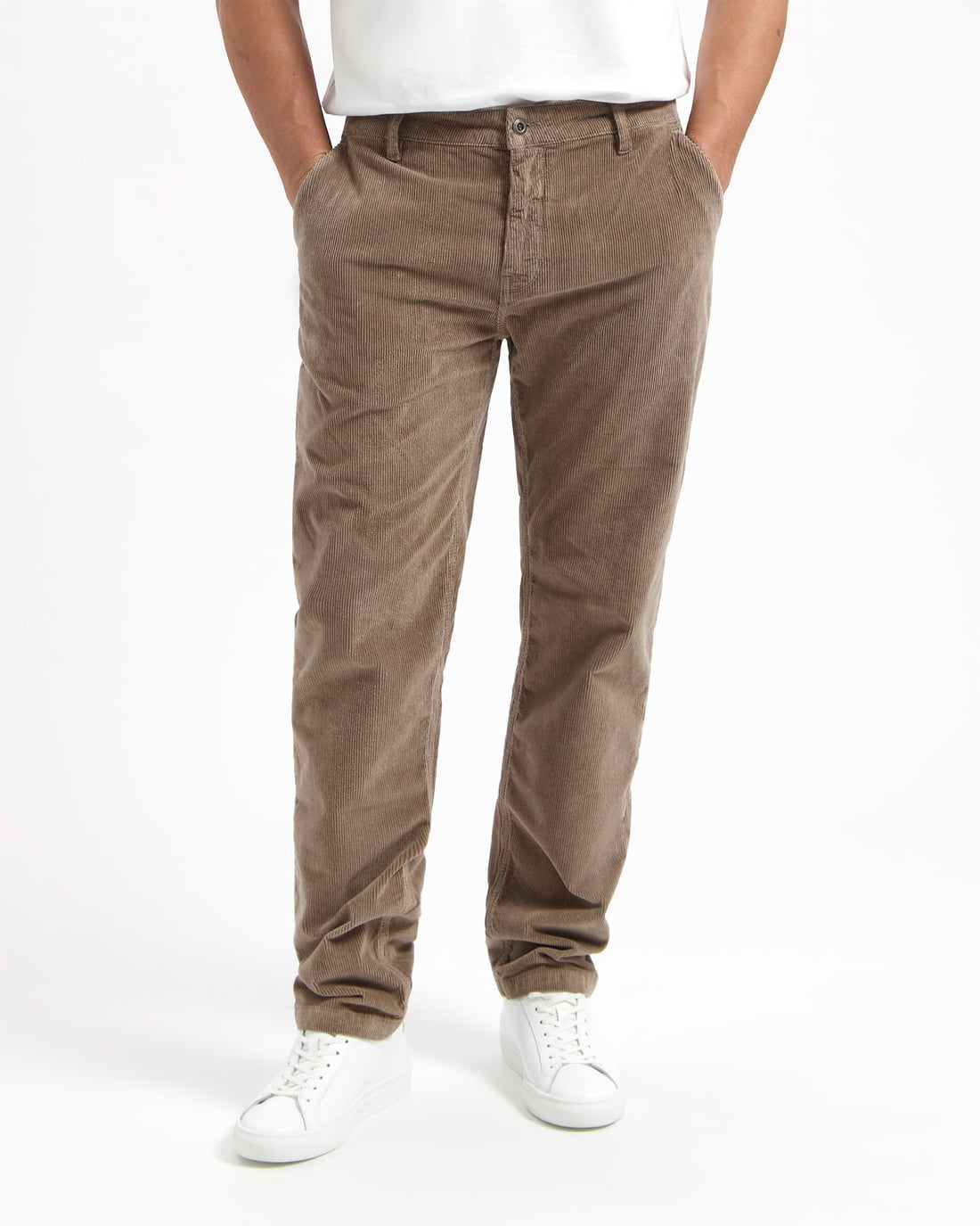 Darren Chino Corduroy in Taupe – vielseitige Kordhose