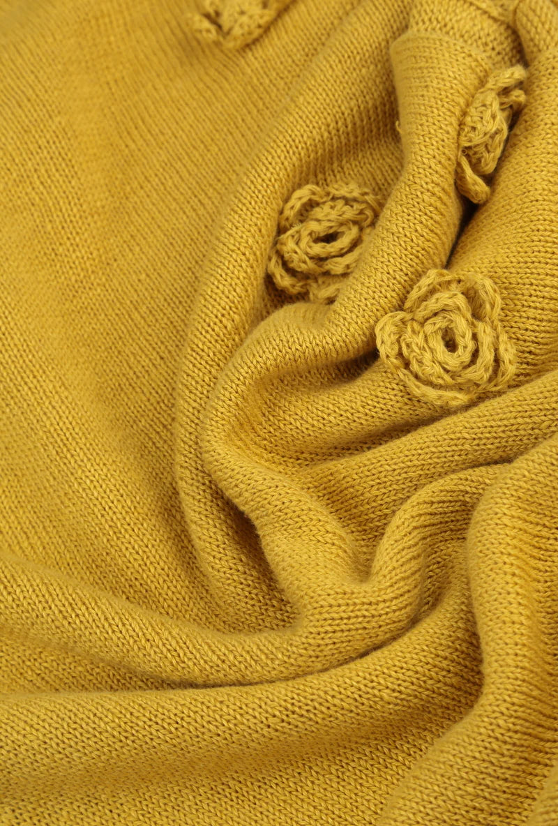 Mit Blumen verzierter Leinenpullover in Honey