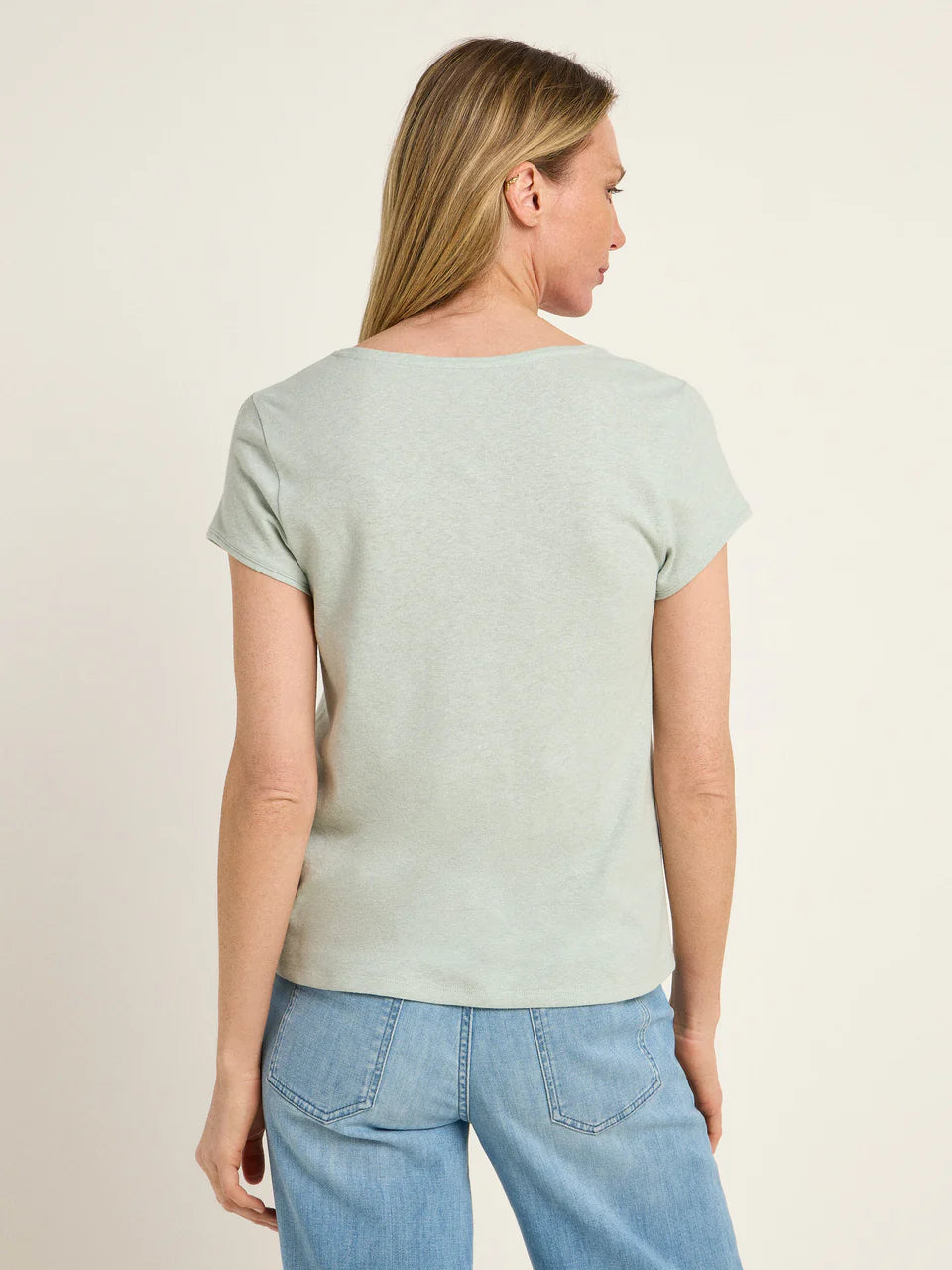 SHIRT MIT TIEFEM AUSSCHNITT OCS