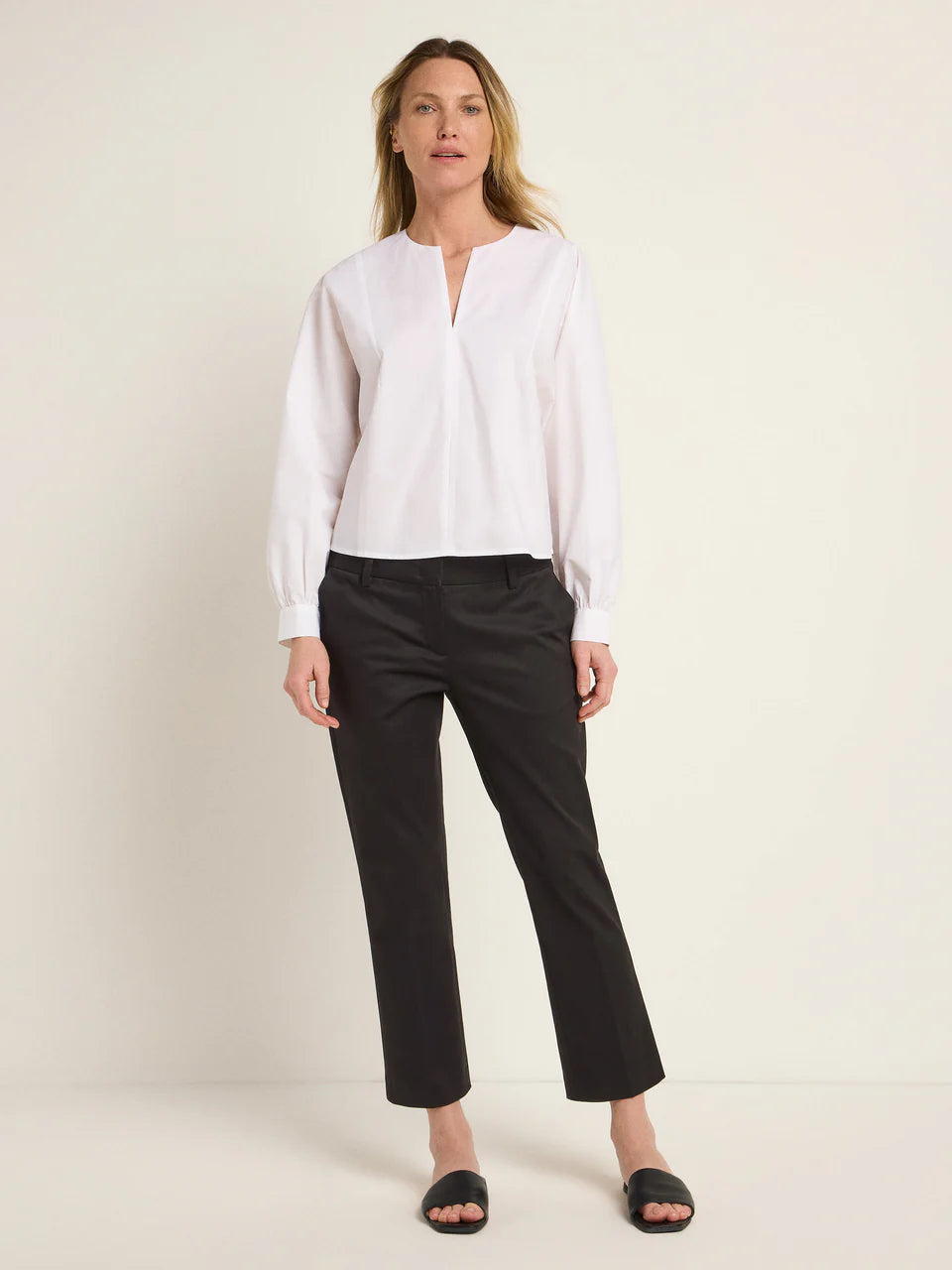 BLUSE MIT KRÄUSELN GOTS