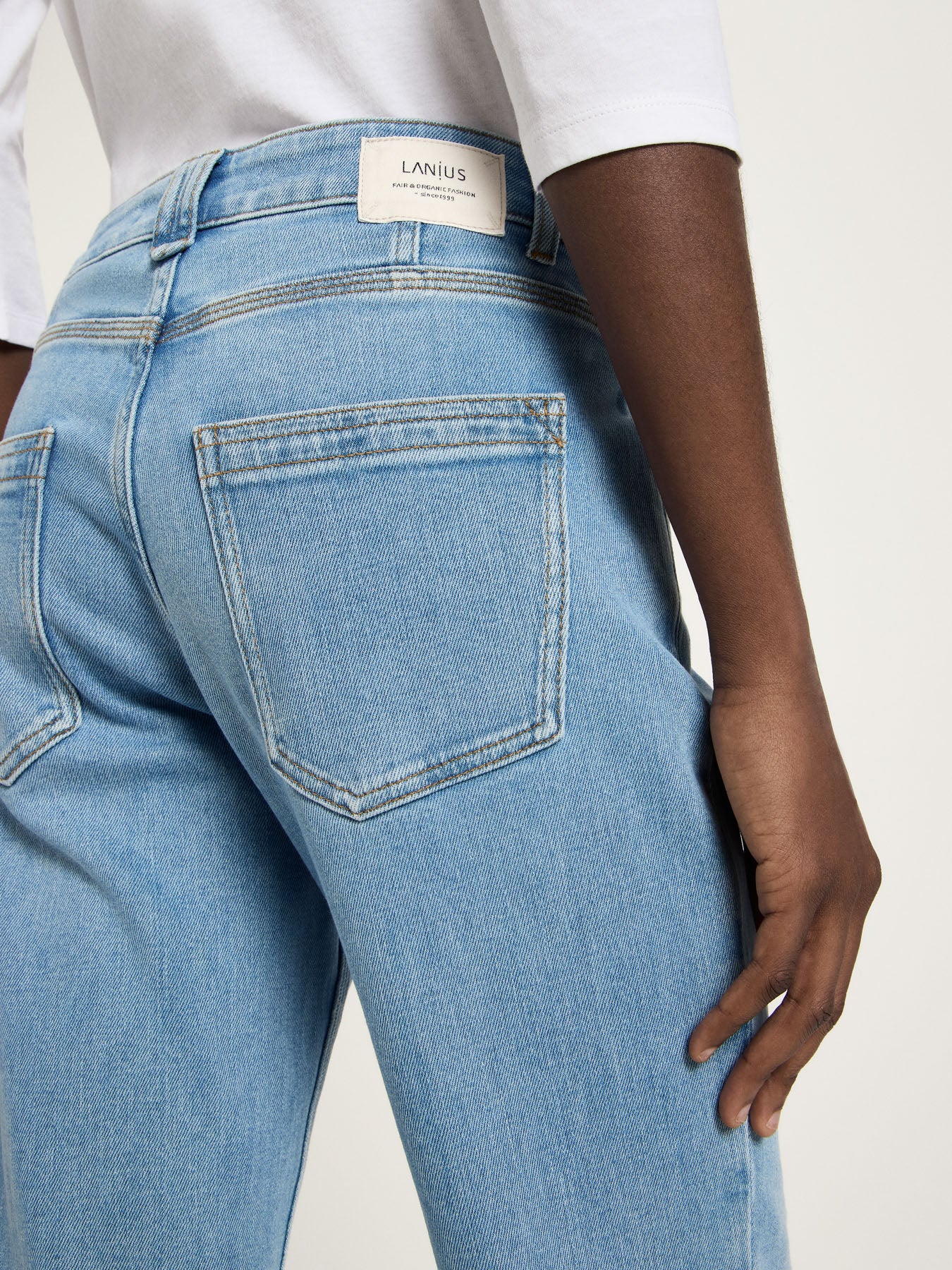 Jeans mit Aufschlag aus Bio-Baumwolle (GOTS)