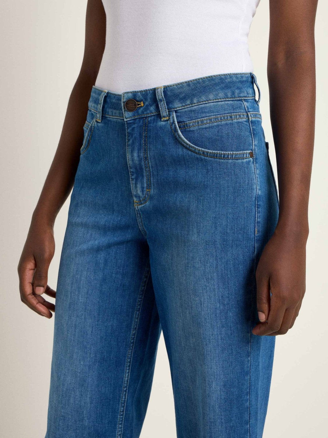 Relaxed Jeans GOTS in Mid Blue Denim aus Bio-Baumwolle