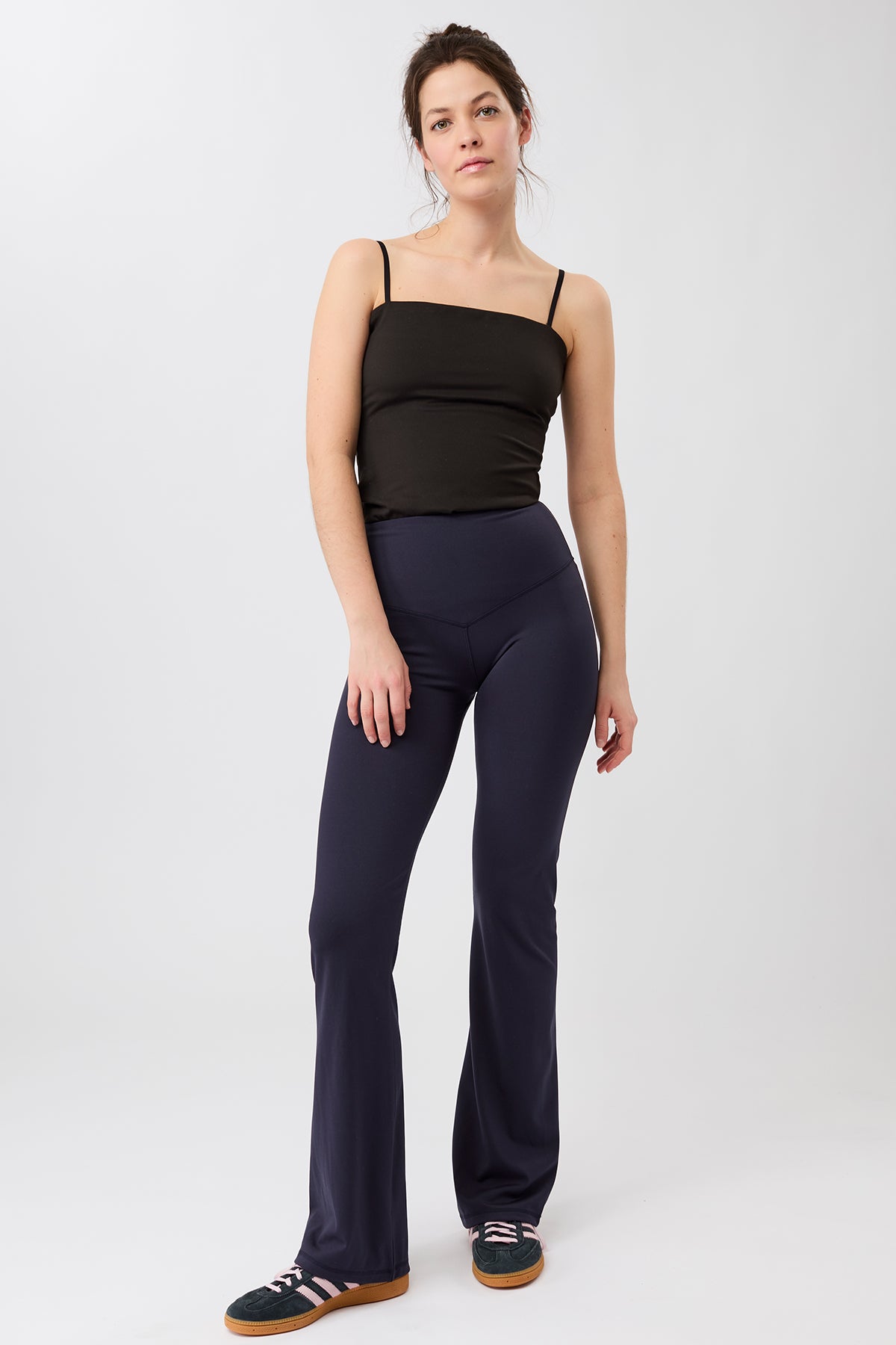 HOSE SPORTS FLARED Performance Pants mit ausgestelltem Bein