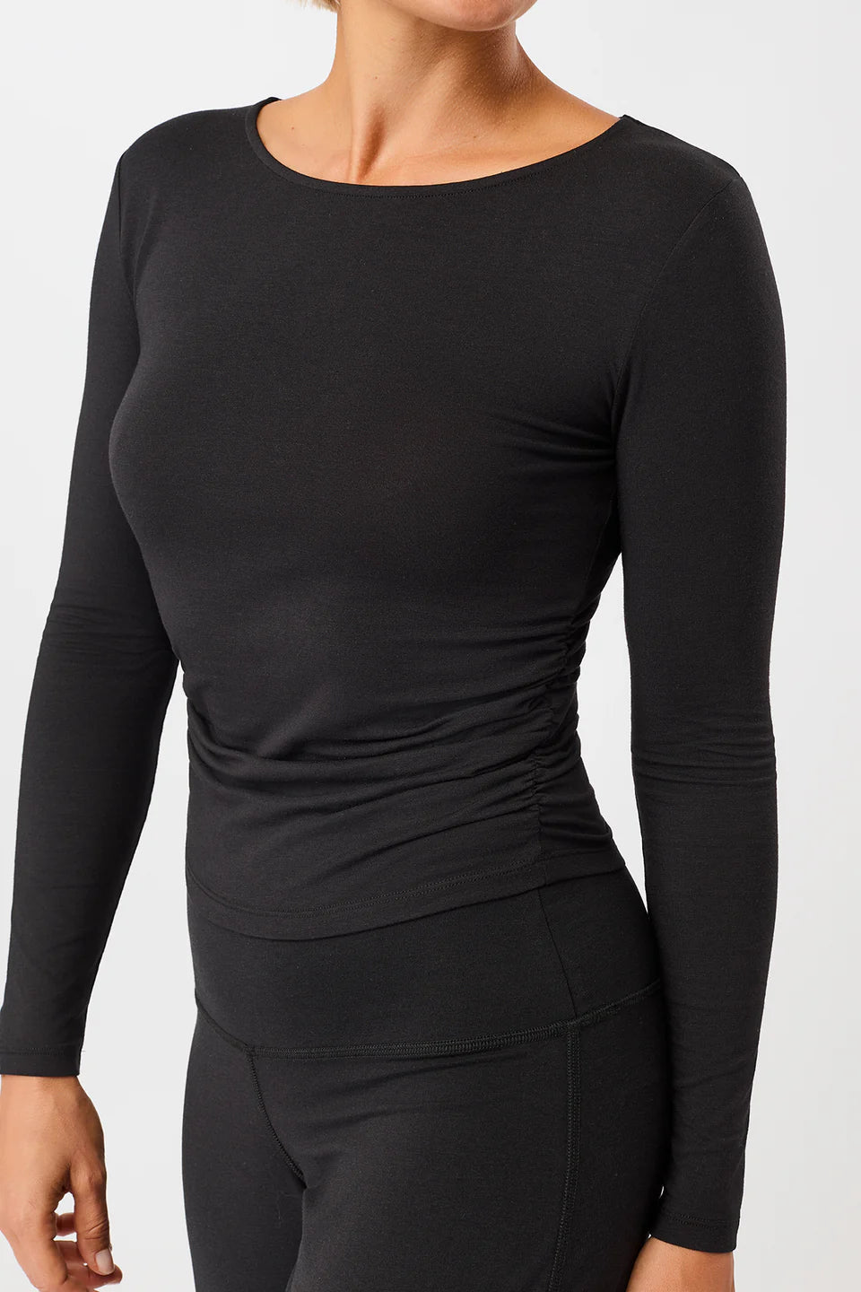 LONGSLEEVE SIDE RUFFLED