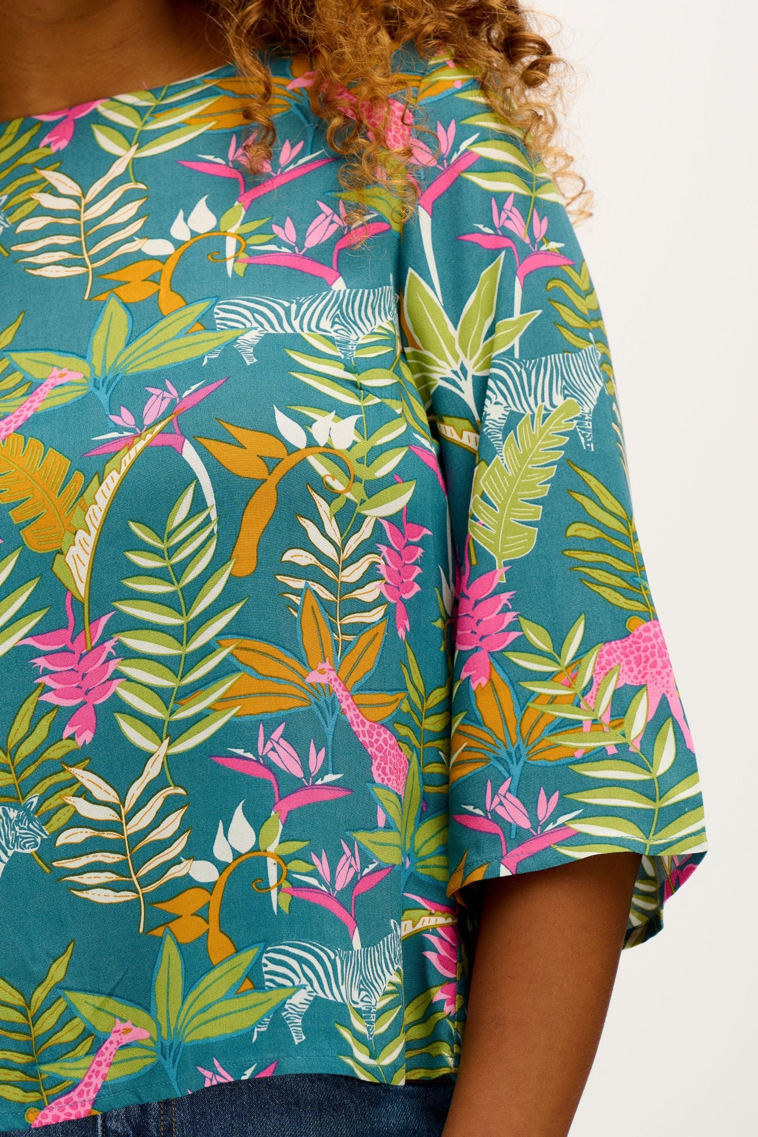 Top Lexi mit Dschungel-Motiv