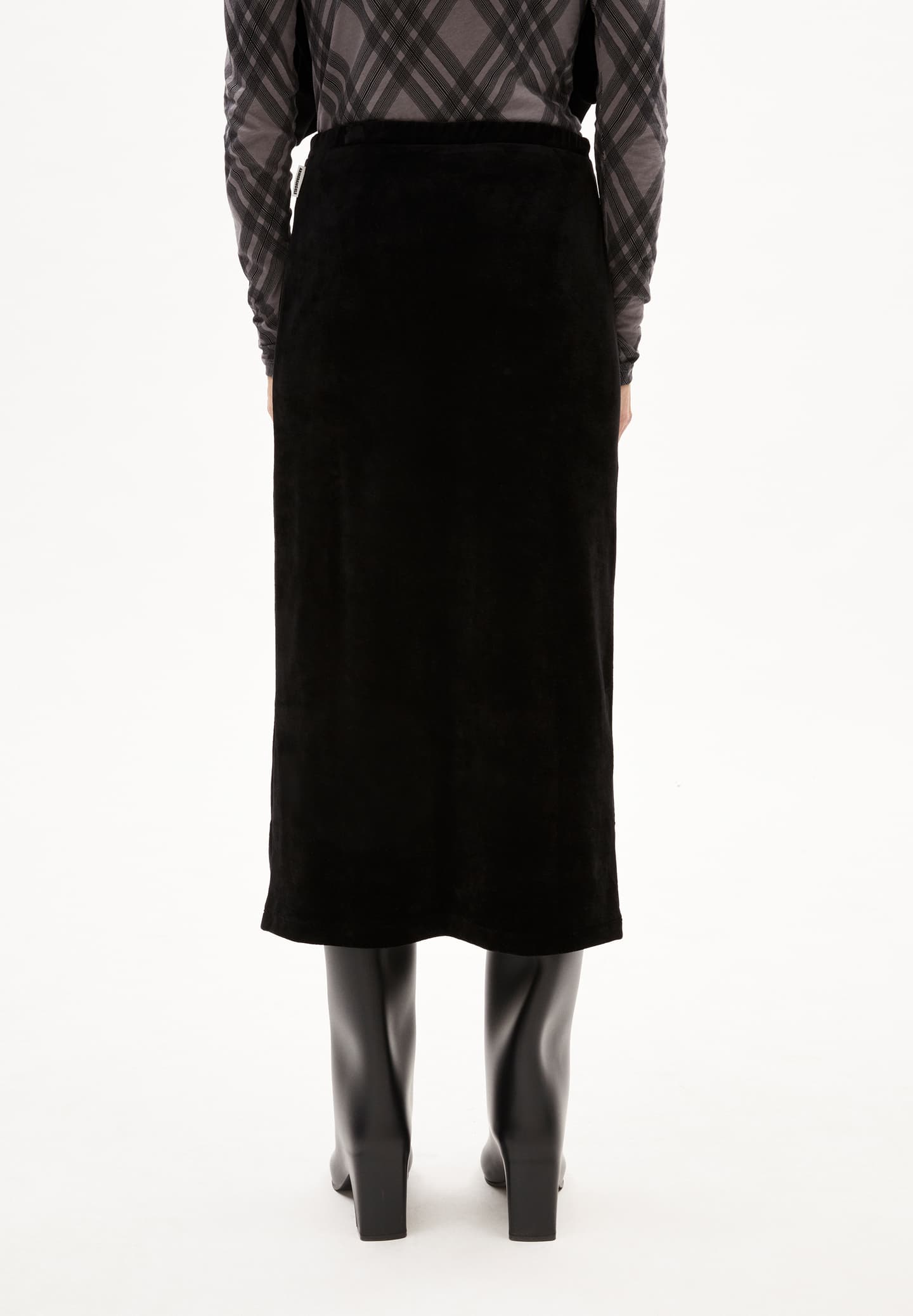 EMOLGAA in black – JERSEYROCK SLIM FIT AUS TENCEL™ MODAL MIX