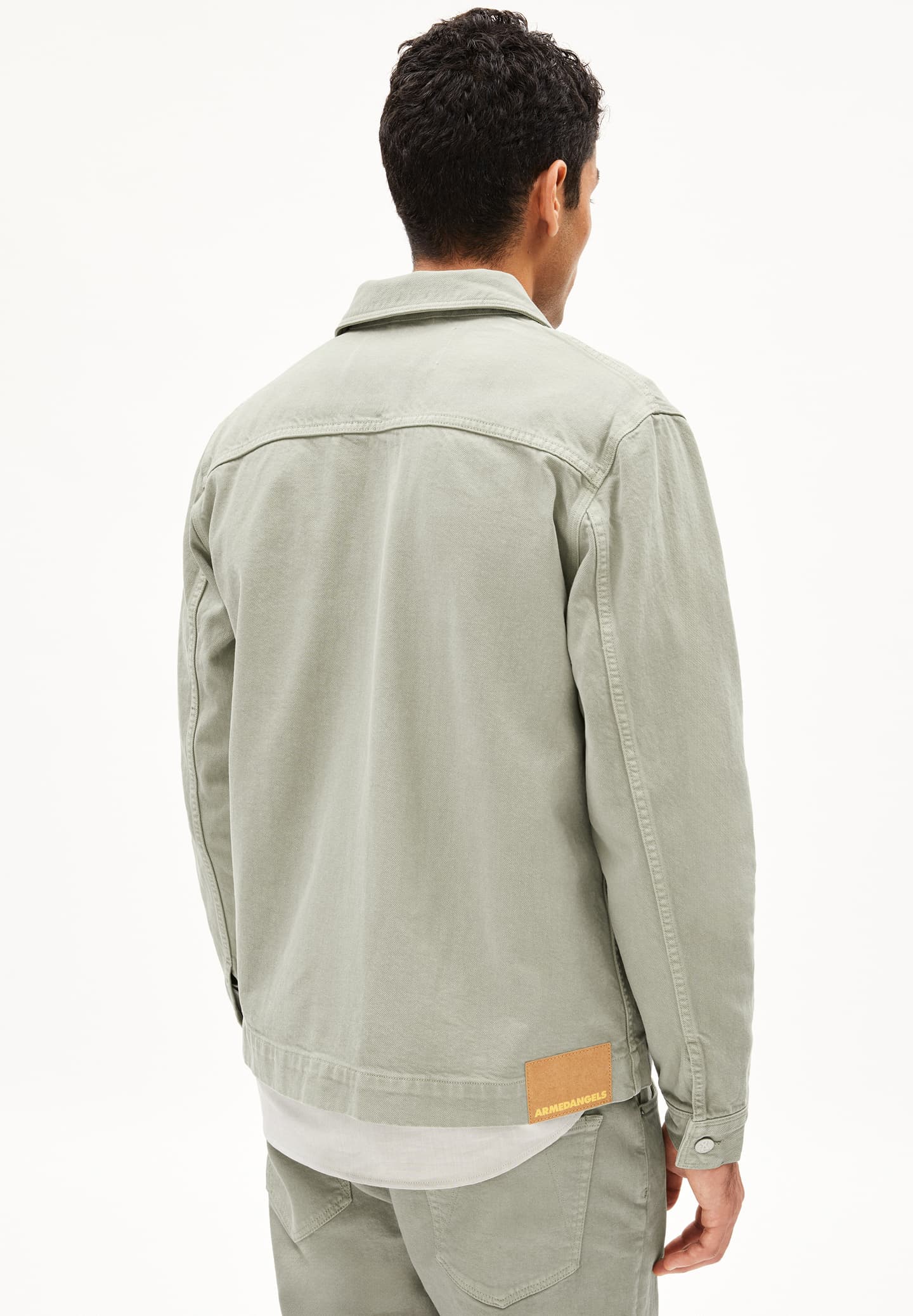 JACKE EVAAN
