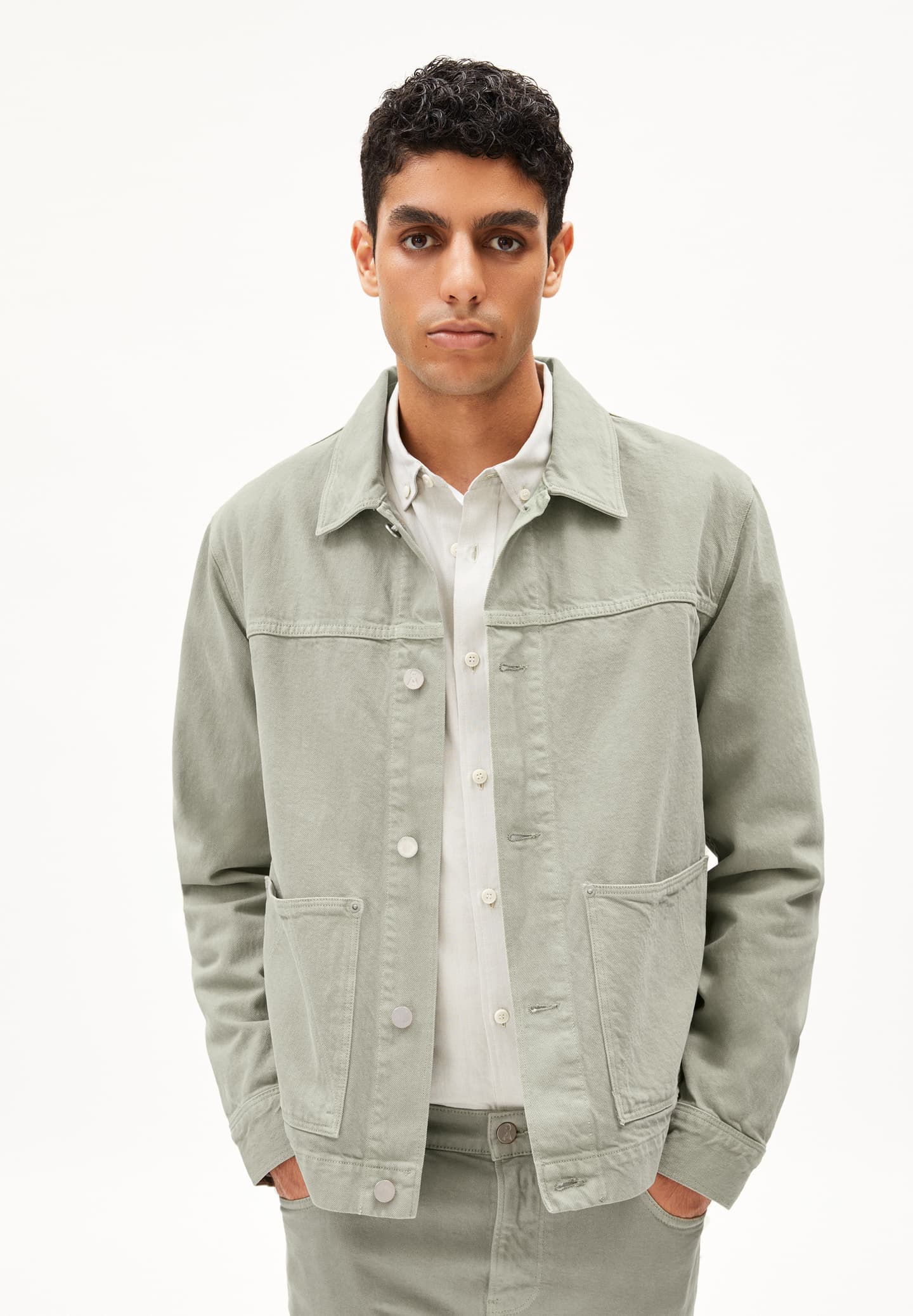 JACKE EVAAN