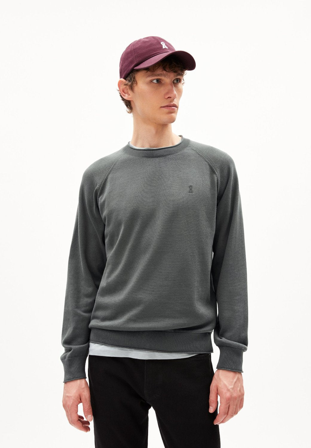JAAIRO IN SPACE STEEL – Vielseitiger Pullover Regular Fit aus Bio-Baumwolle