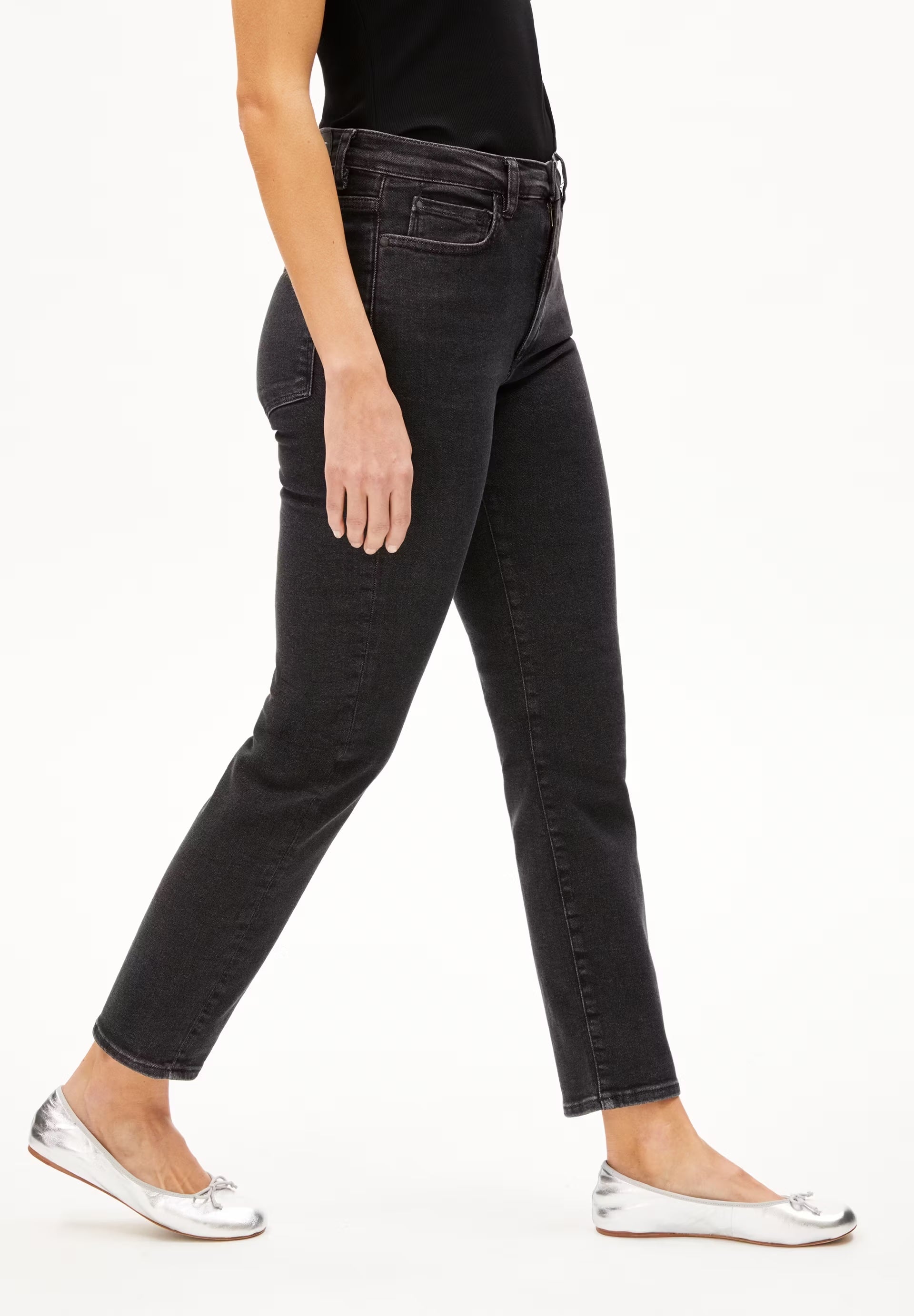 LEJAANI IN BLACKISH – JEANS STRAIGHT LEG HIGH WAIST ANKLE BIO-BAUMWOLL MIX X-STRETCH