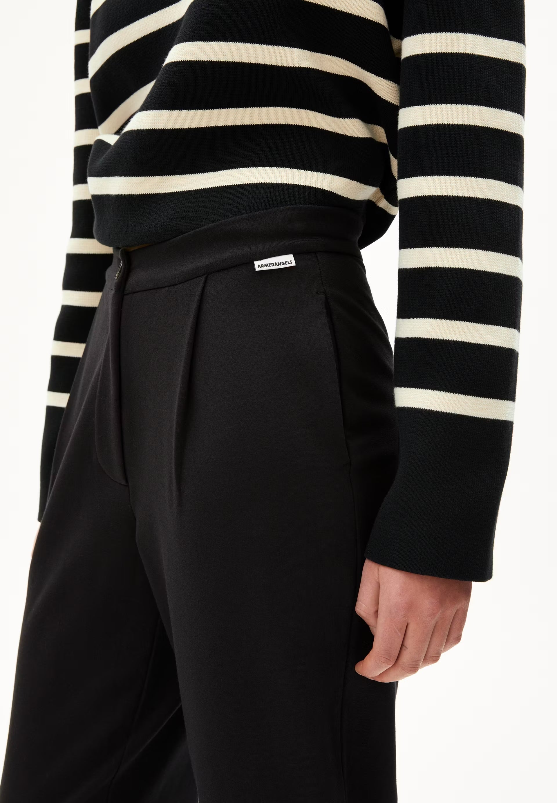 LIRAA LOU IN BLACK – JERSEYHOSE AUS BIO-BAUMWOLL MIX