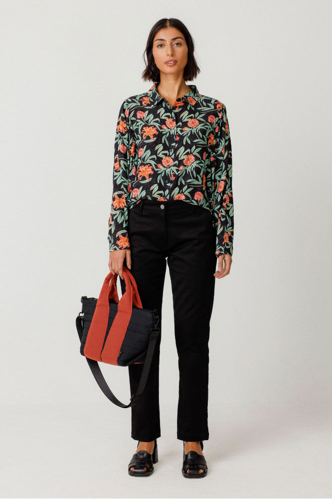 MATTI SHIRT IN BLOOM – FLORALE BLUSE MIT FLEDERMAUSÄRMELN