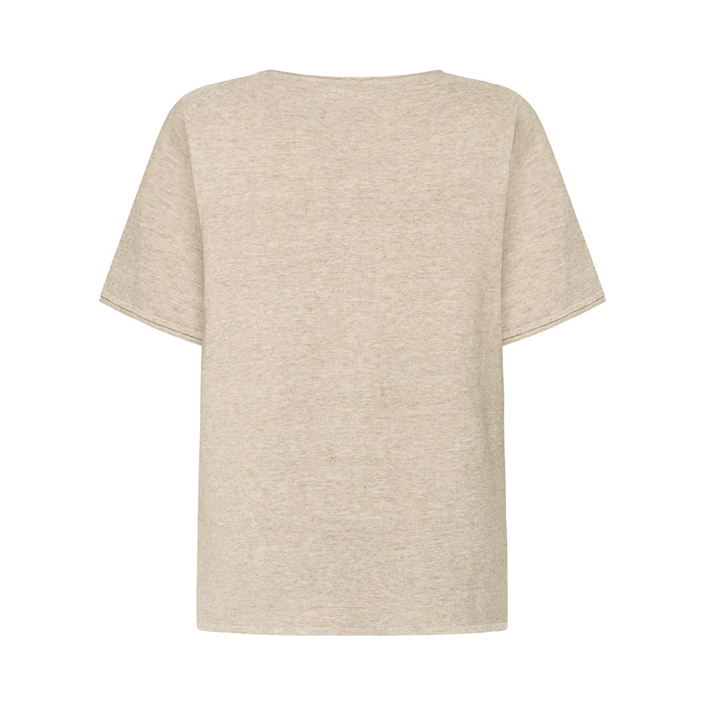 mia in oat – fein gestricktes T-Shirt