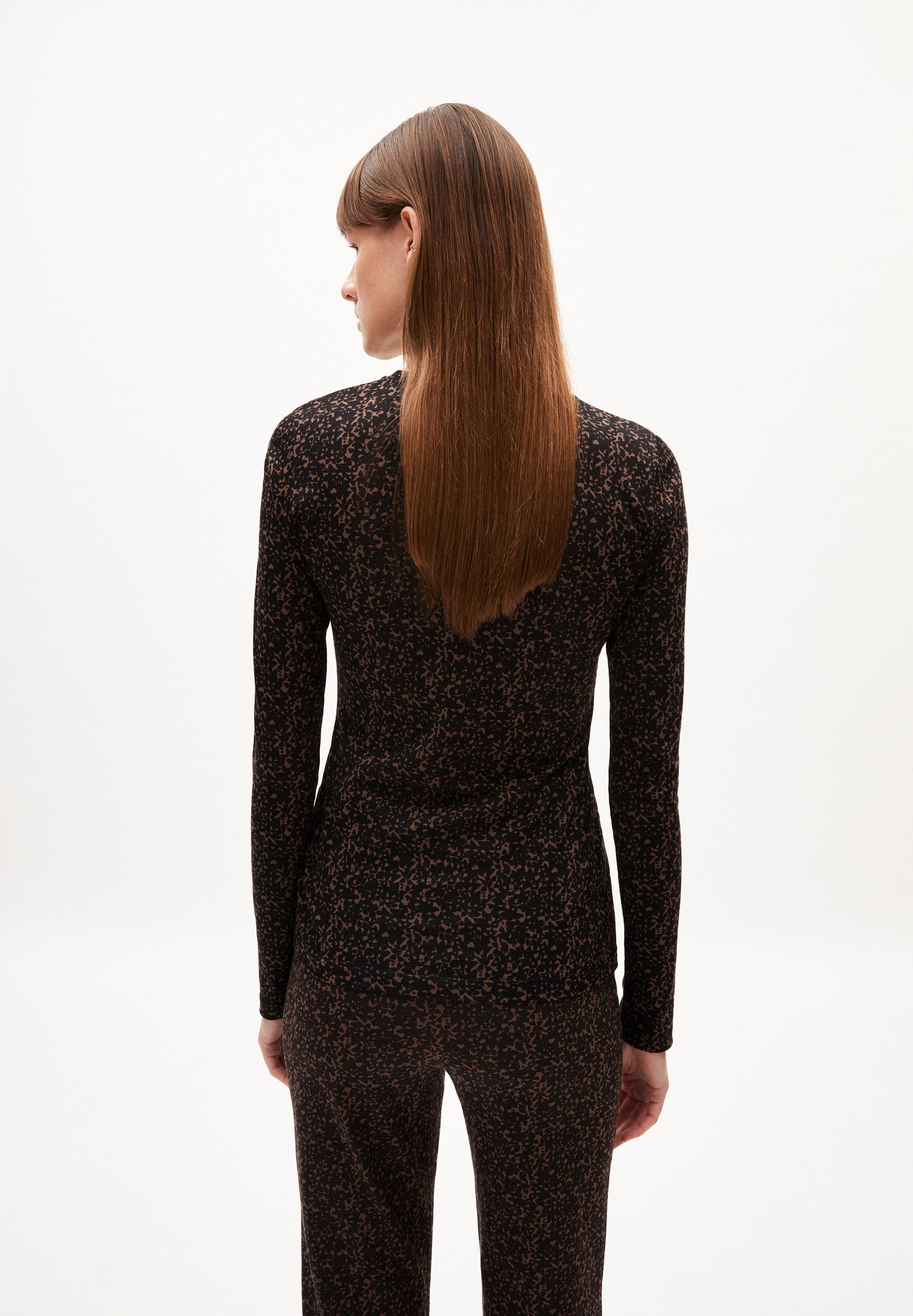 RICCAARDA ABSTRACT Longsleeve Slim Fit aus Bio-Baumwolle