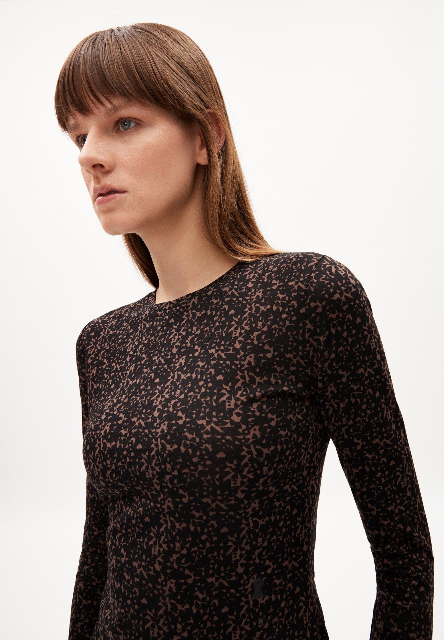 RICCAARDA ABSTRACT Longsleeve Slim Fit aus Bio-Baumwolle