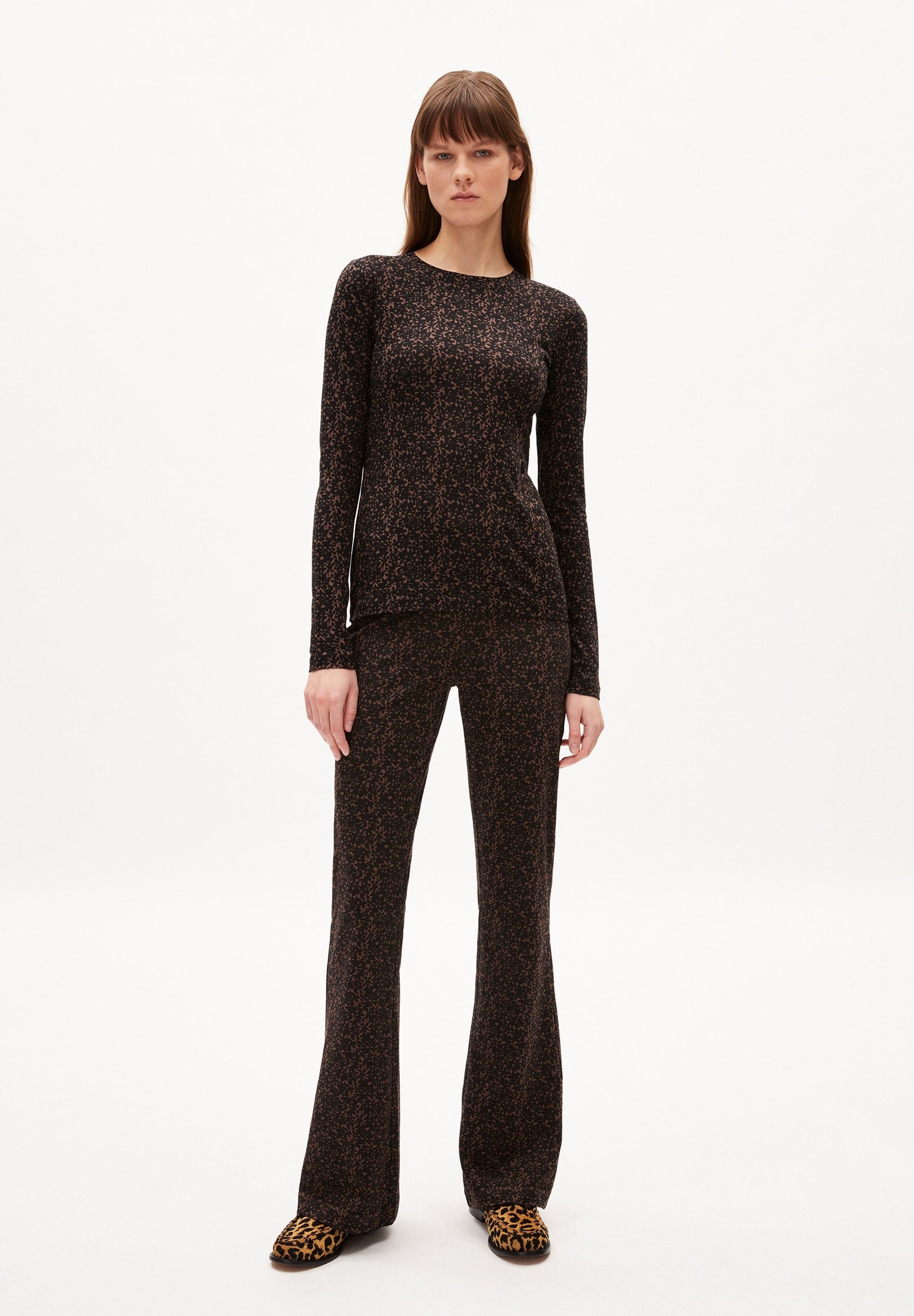 RICCAARDA ABSTRACT Longsleeve Slim Fit aus Bio-Baumwolle