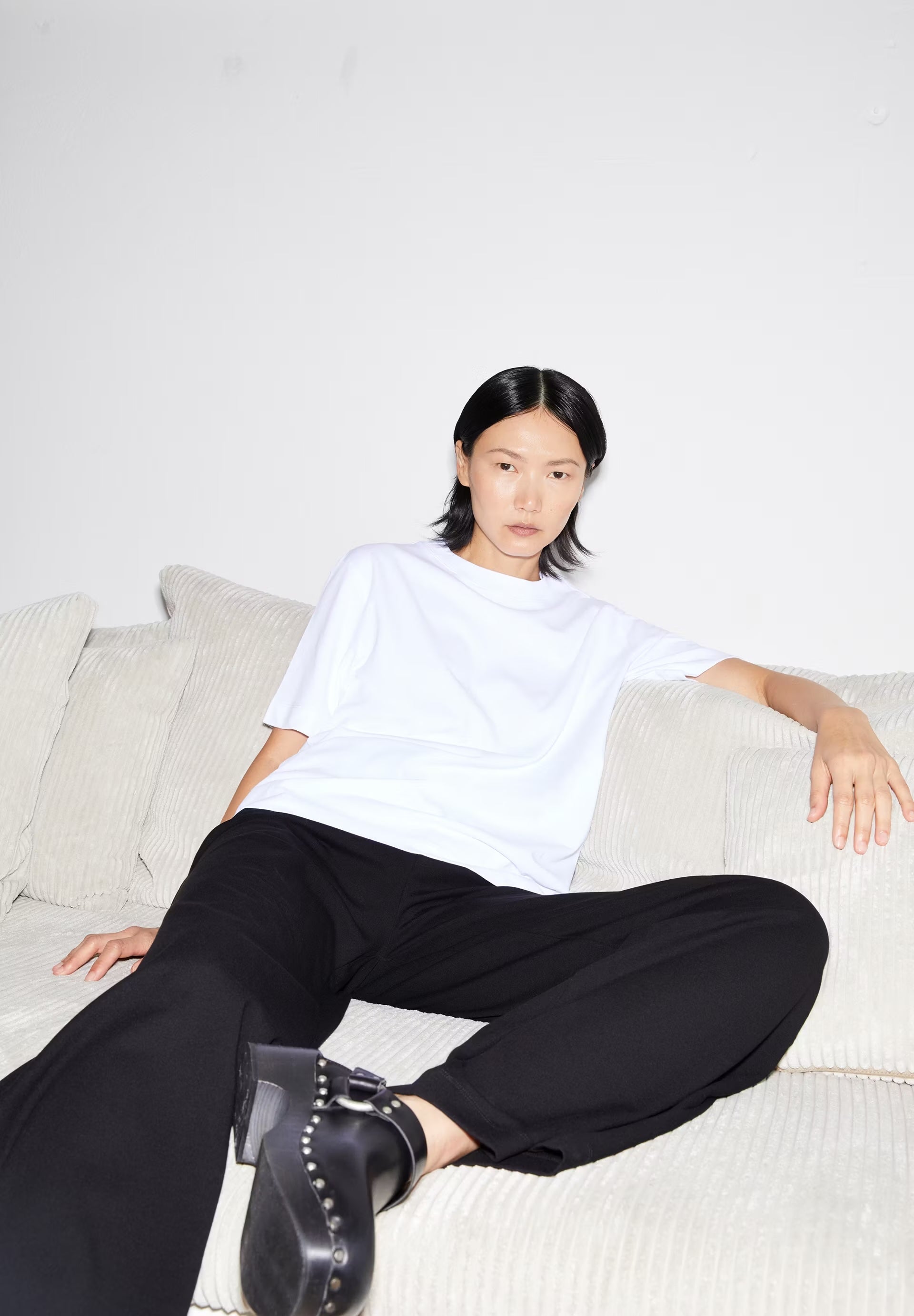 TARJAA IN WHITE – HEAVYWEIGHT T-SHIRT AUS BIO-BAUMWOLL MIX