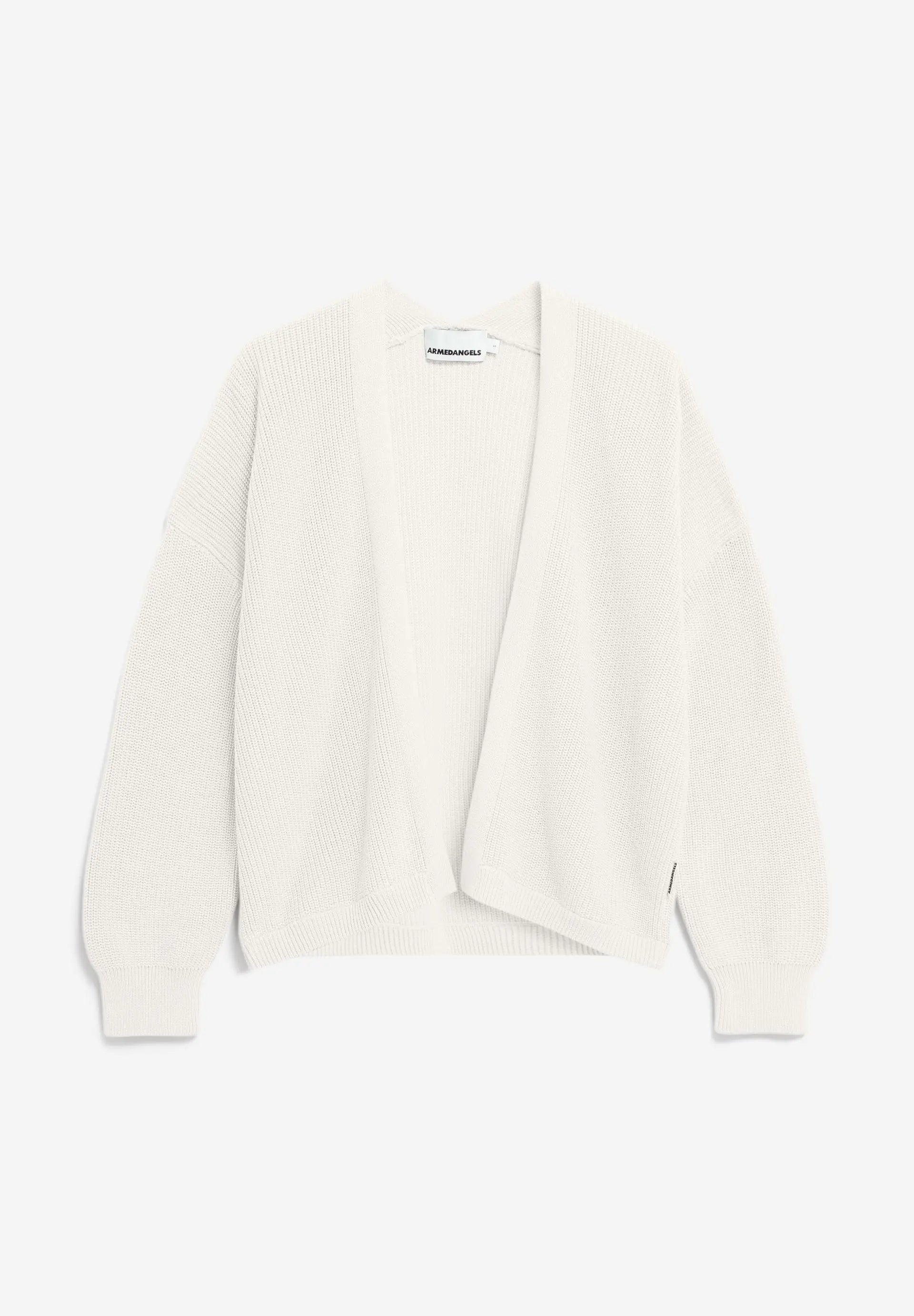 VILDAANAS IN OATMKILK – STRICKJACKE AUS BIO-BAUMWOLLE
