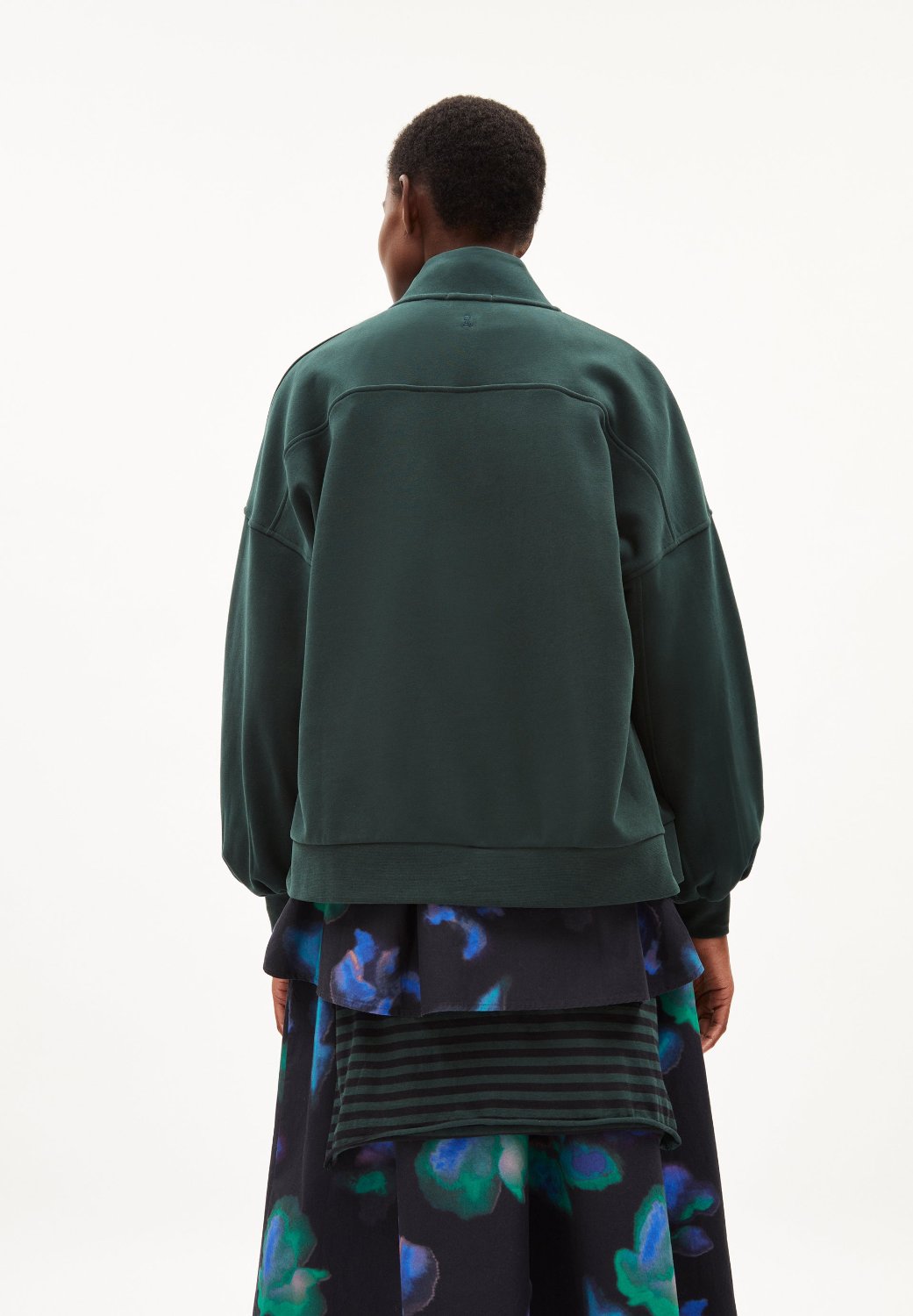 SWEATJACKE ESADAA