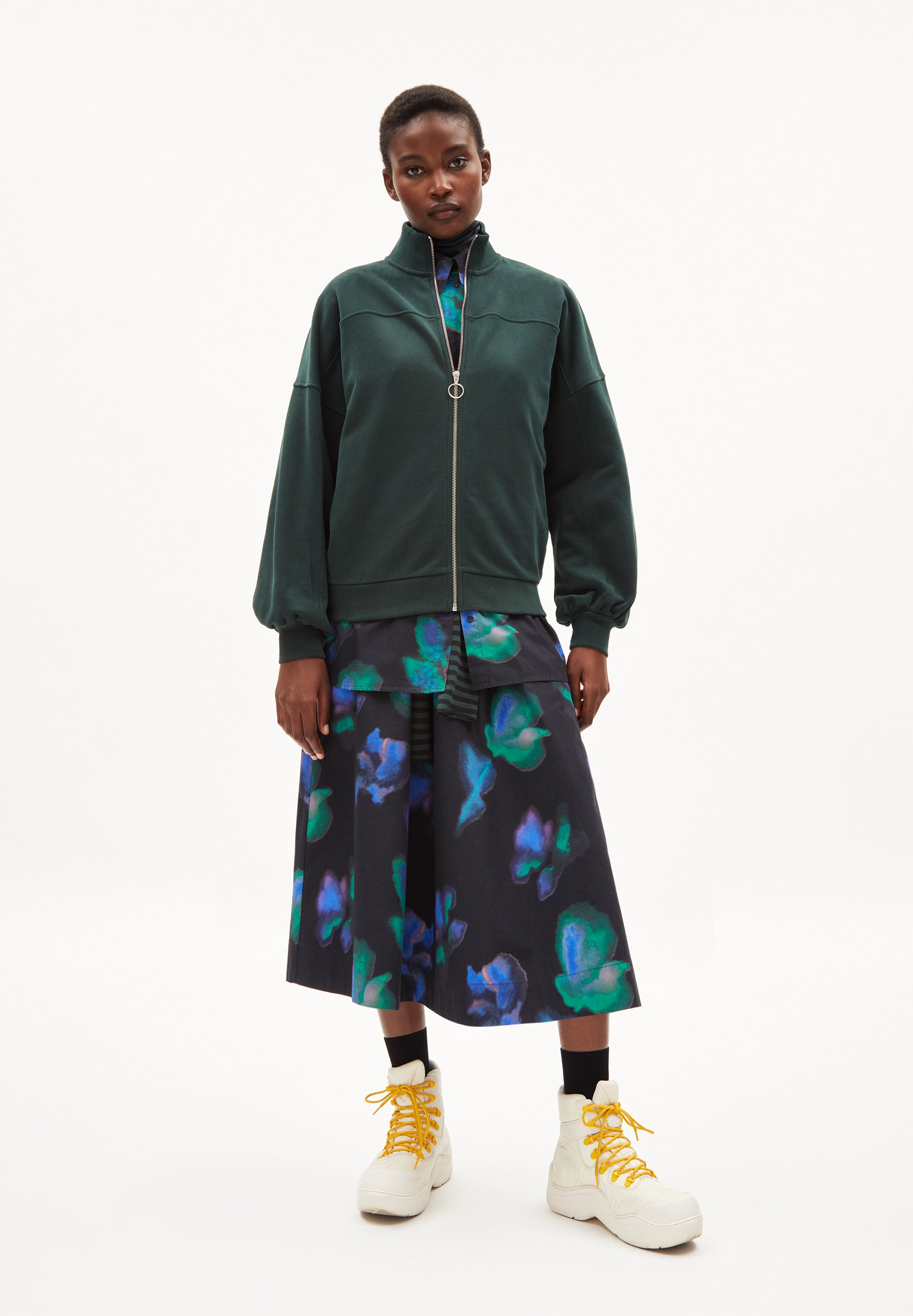 SWEATJACKE ESADAA