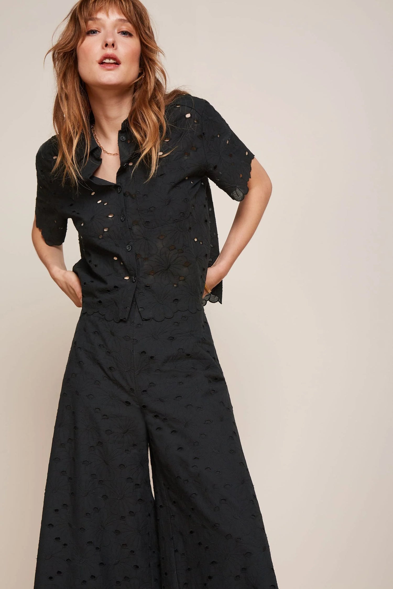 Ethel Pants Brava Broderie in Black – Hose mit durchbrochener Stickerei aus reiner Baumwolle